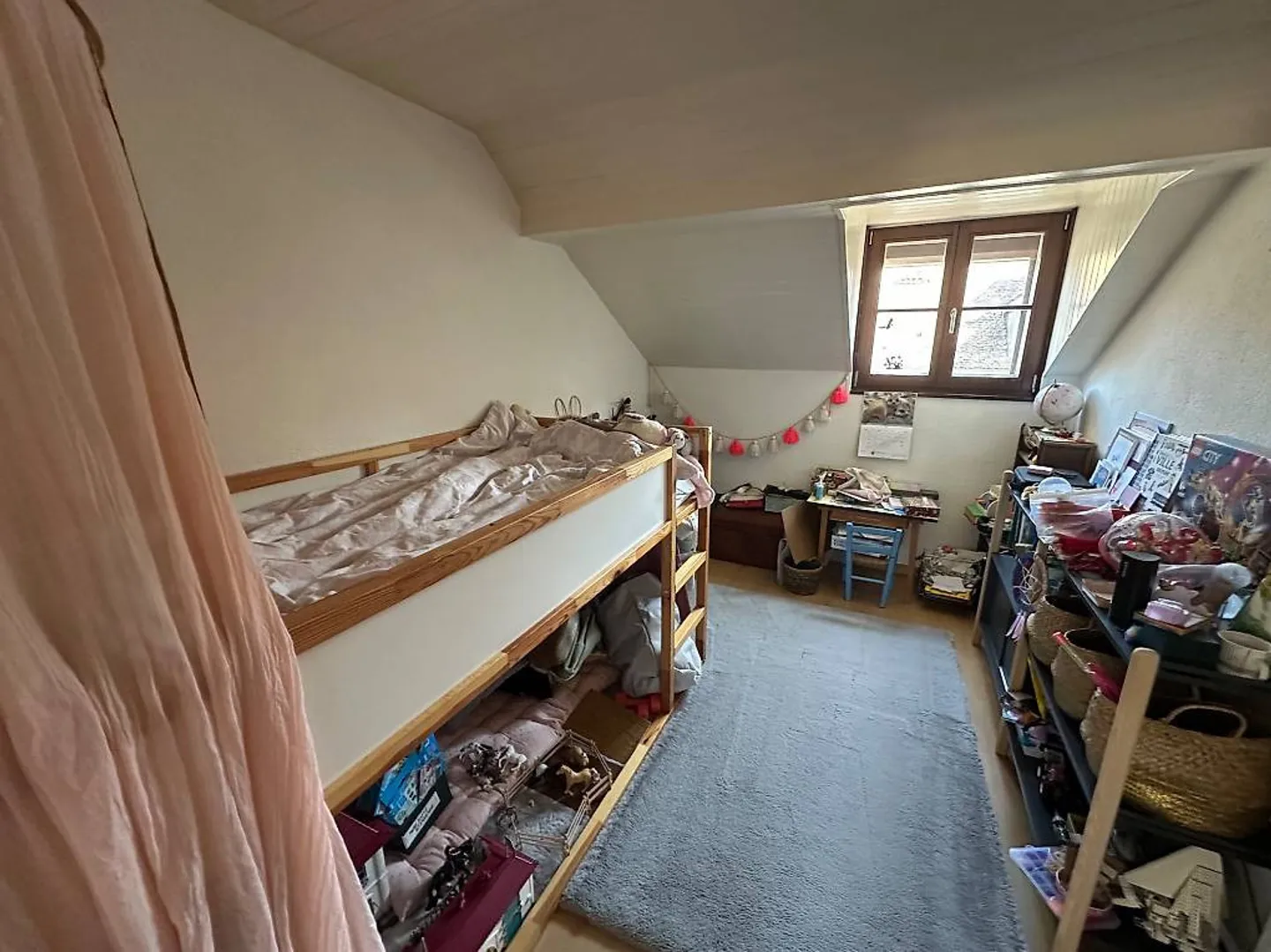 4-room apartment located in Carouge - Photo 3 of 5