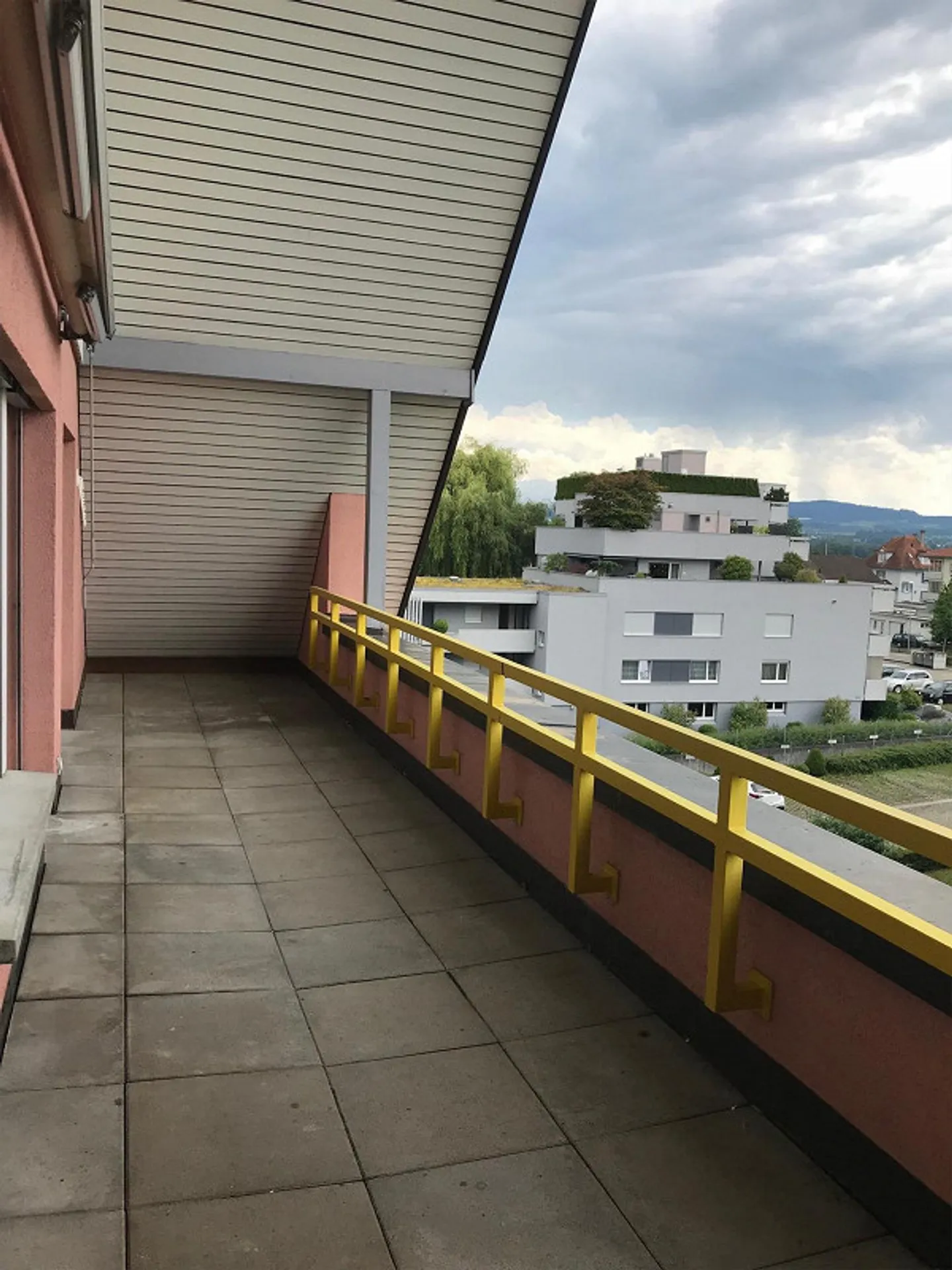 Bell'appartamento duplex di 4,5 stanze - Foto 3 di 13