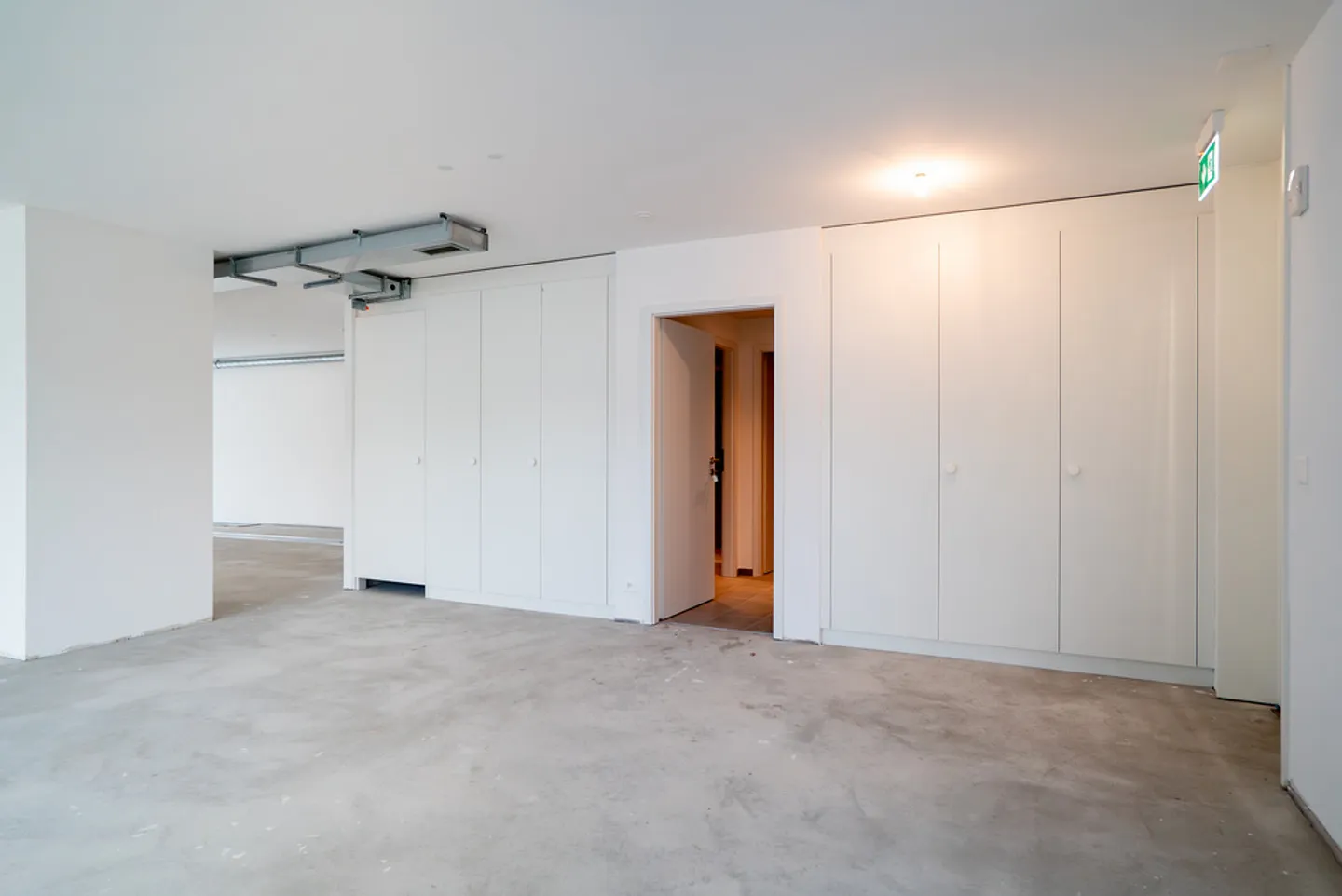 Magnificent commercial space very bright, close to the lake in Morges - Photo 4 of 11