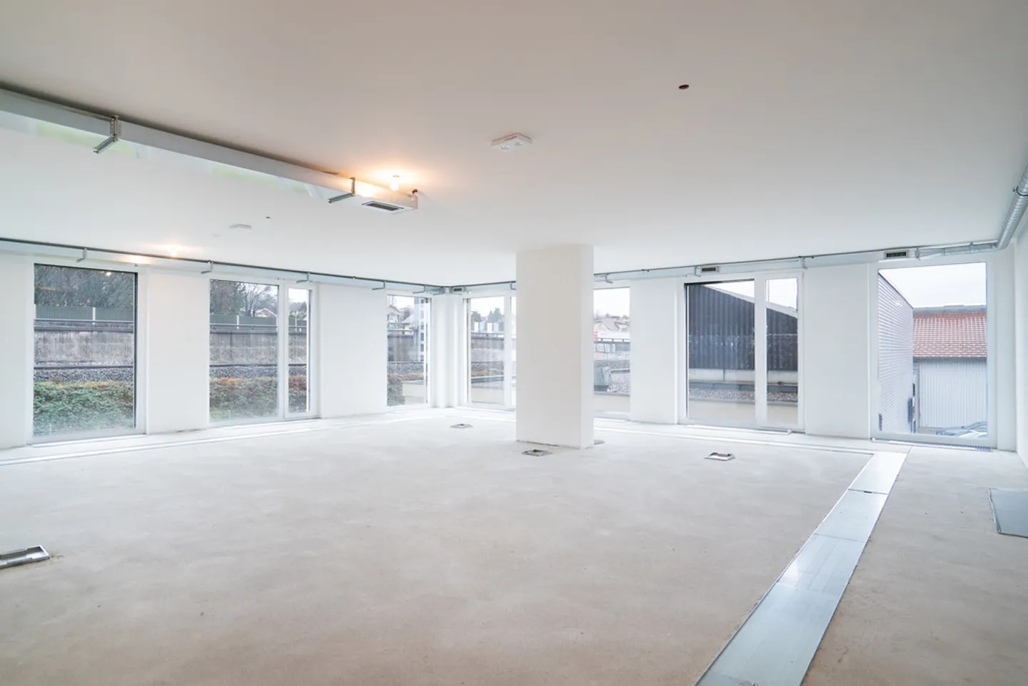 Magnificent commercial space very bright, close to the lake in Morges - Photo 5 of 11