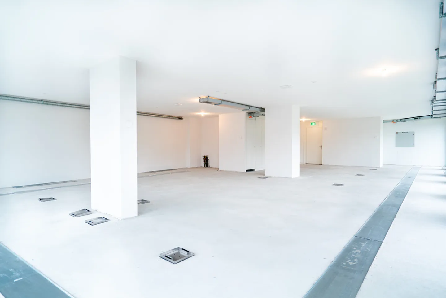 Magnificent commercial space very bright, close to the lake in Morges - Photo 7 of 11
