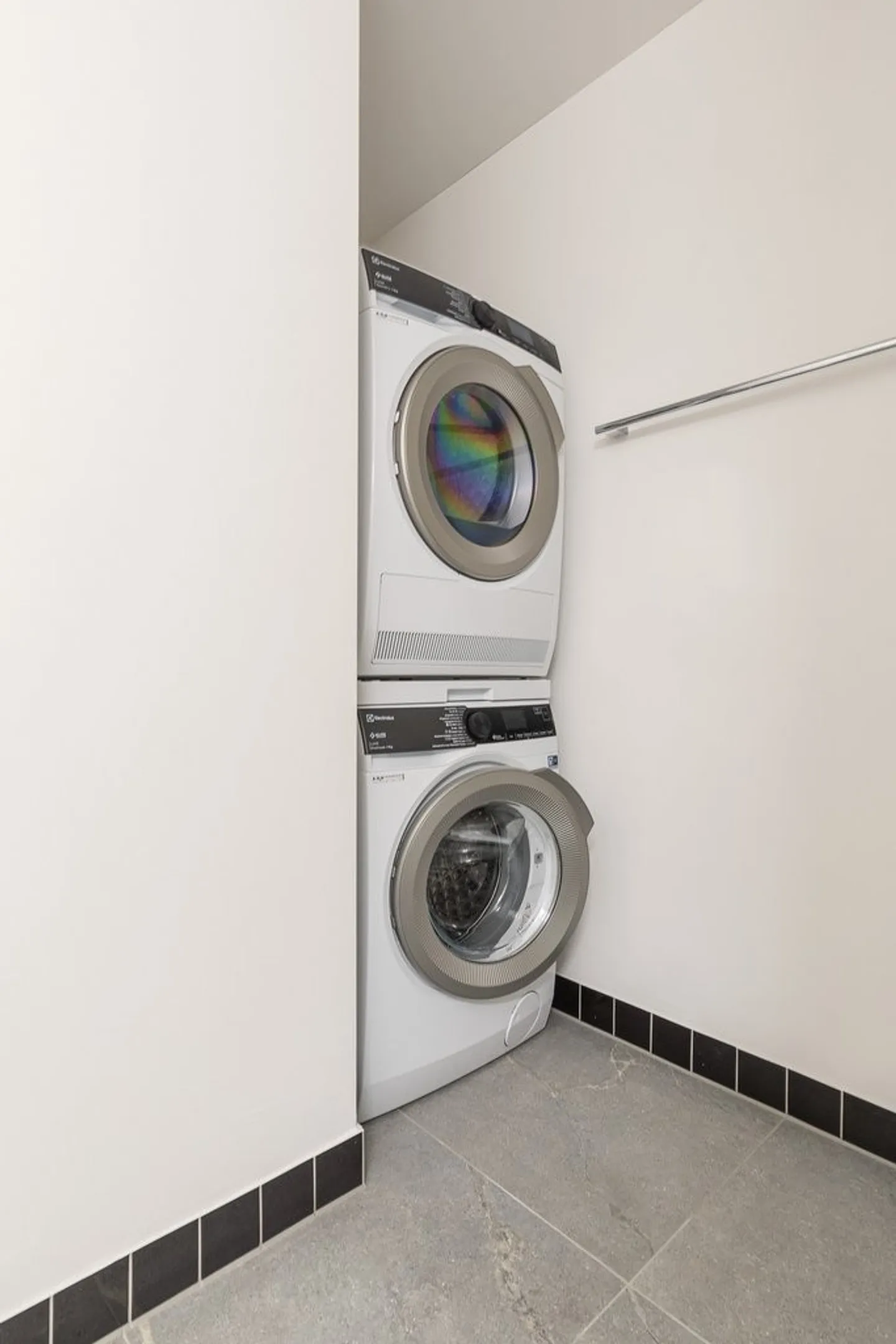 Moderne 4.5-Zimmer Wohnung - Foto 5 von 9