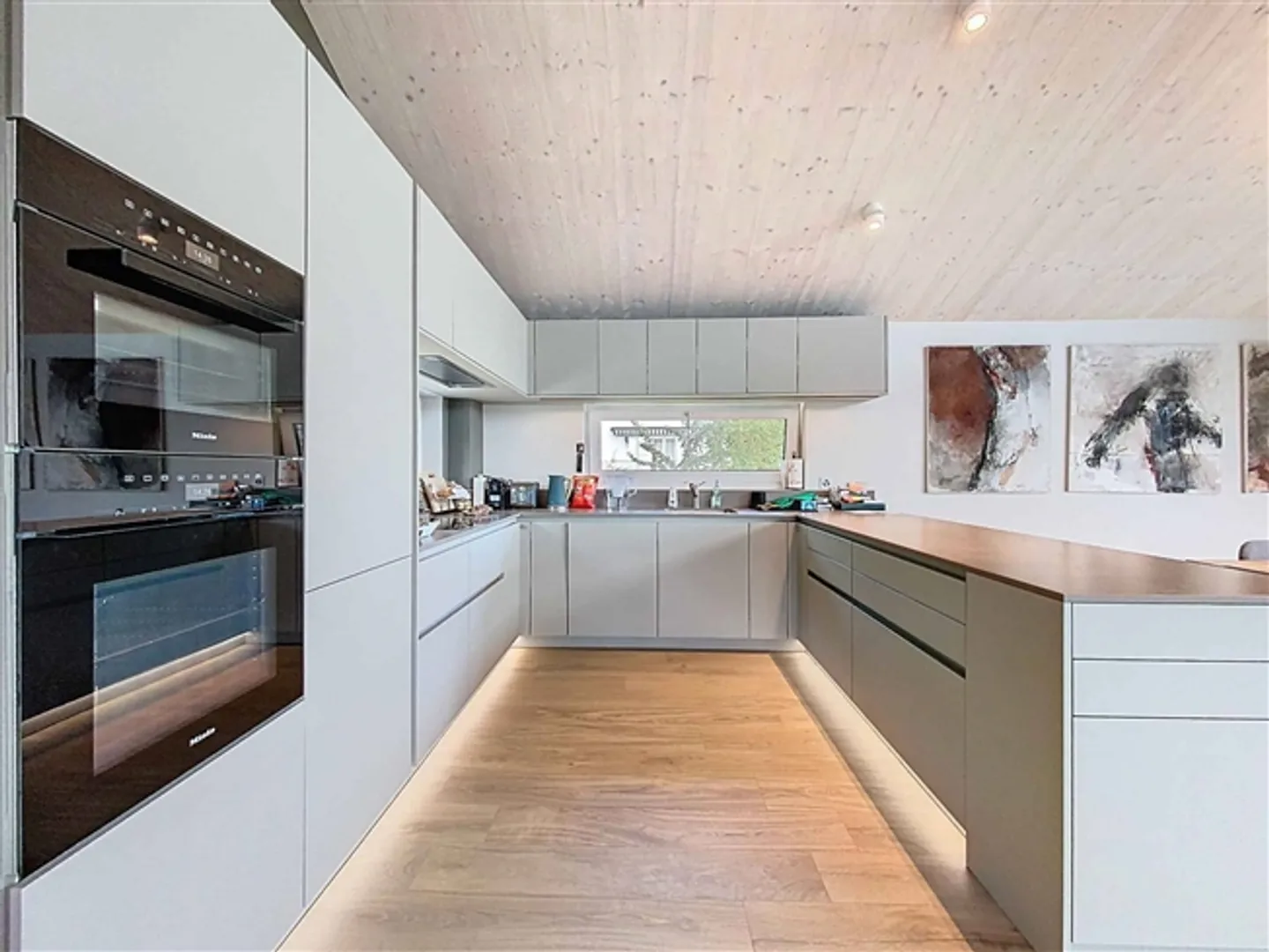 Magnifique nouvelle villa moderne avec vue panoramique sur le lac et les Alpes - Photo 6 sur 11