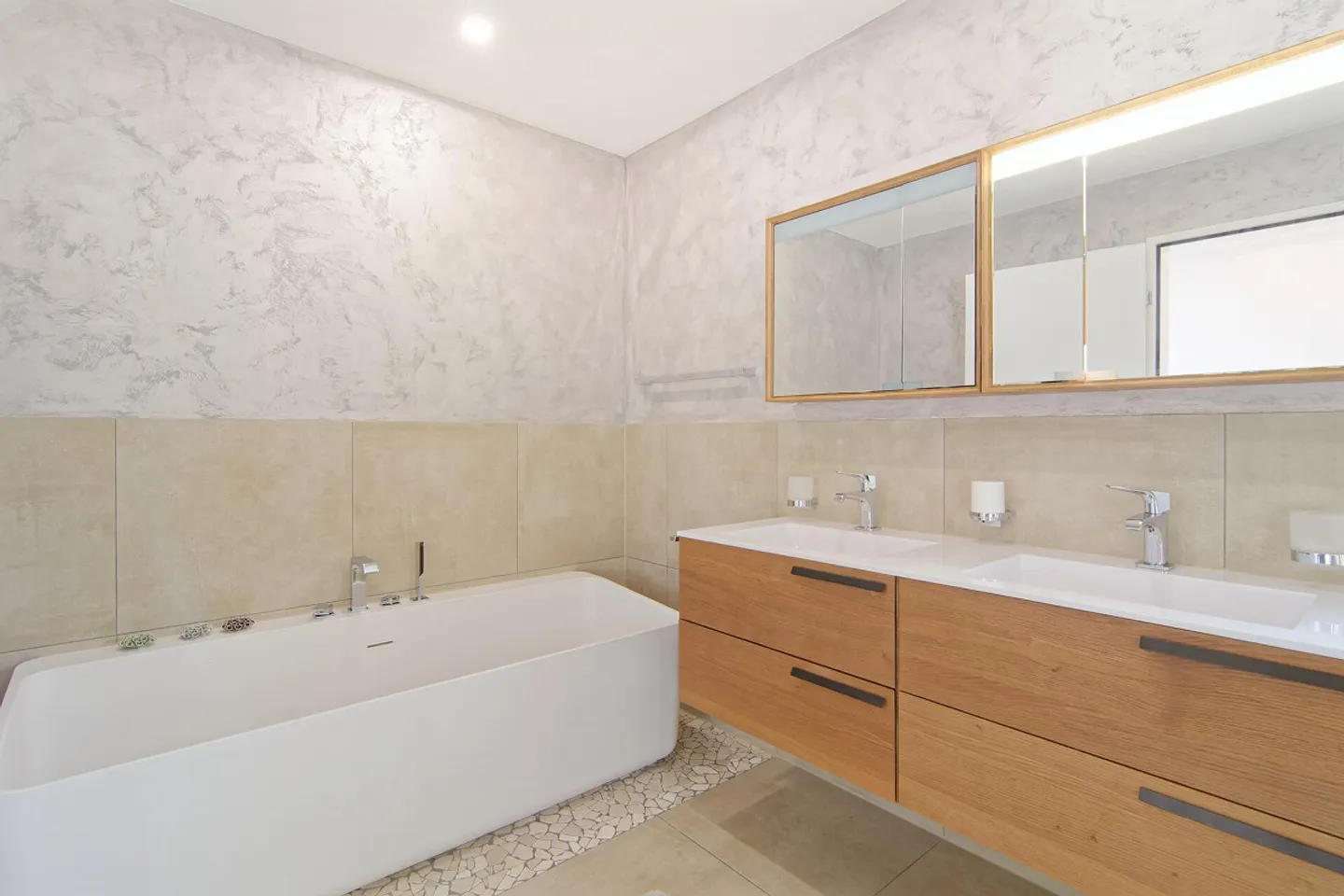 Maison individuelle avec piscine - Photo 6 sur 10