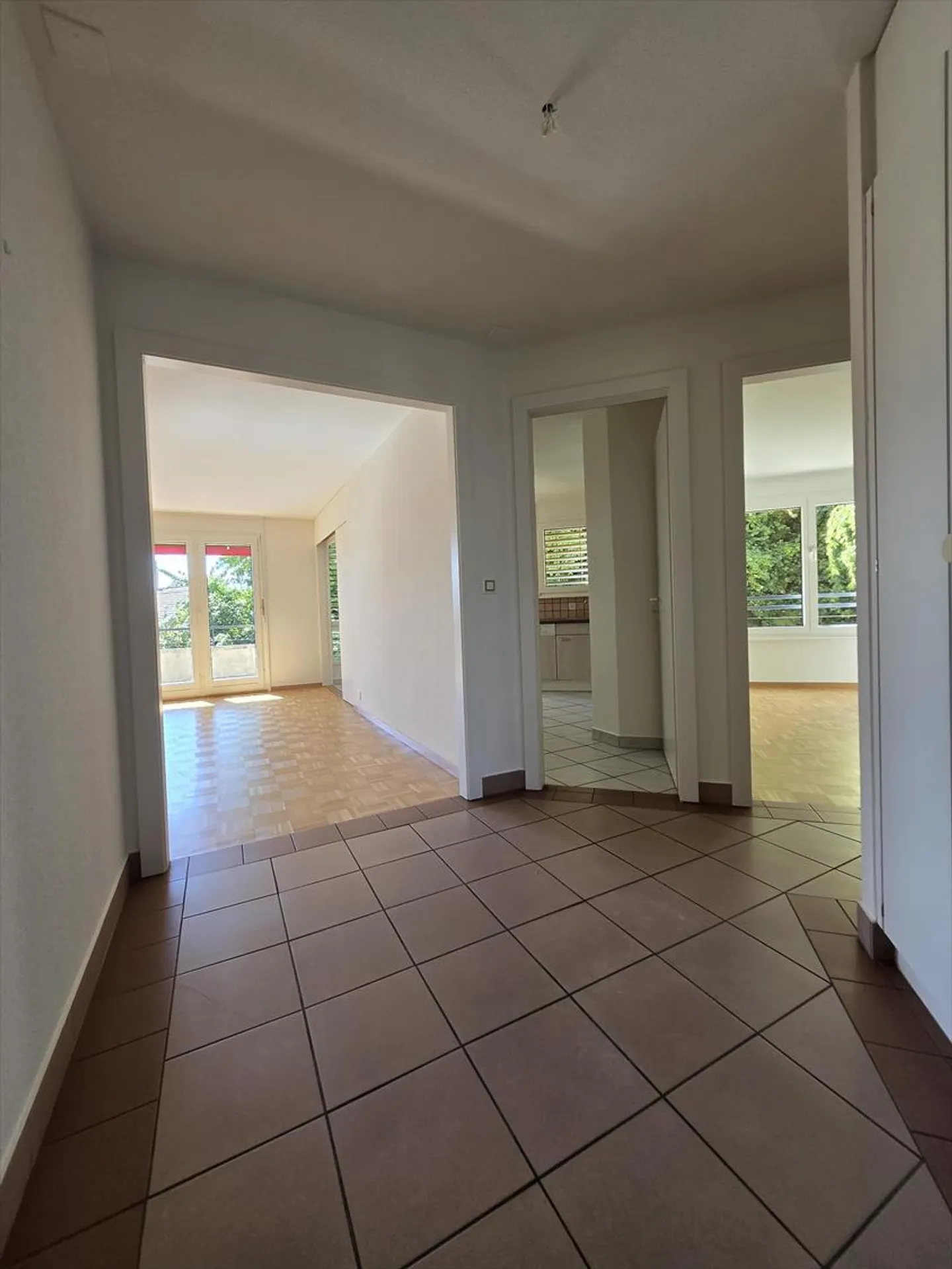 Apartment with 3.5 rooms on the 2nd floor - Photo 5 of 5