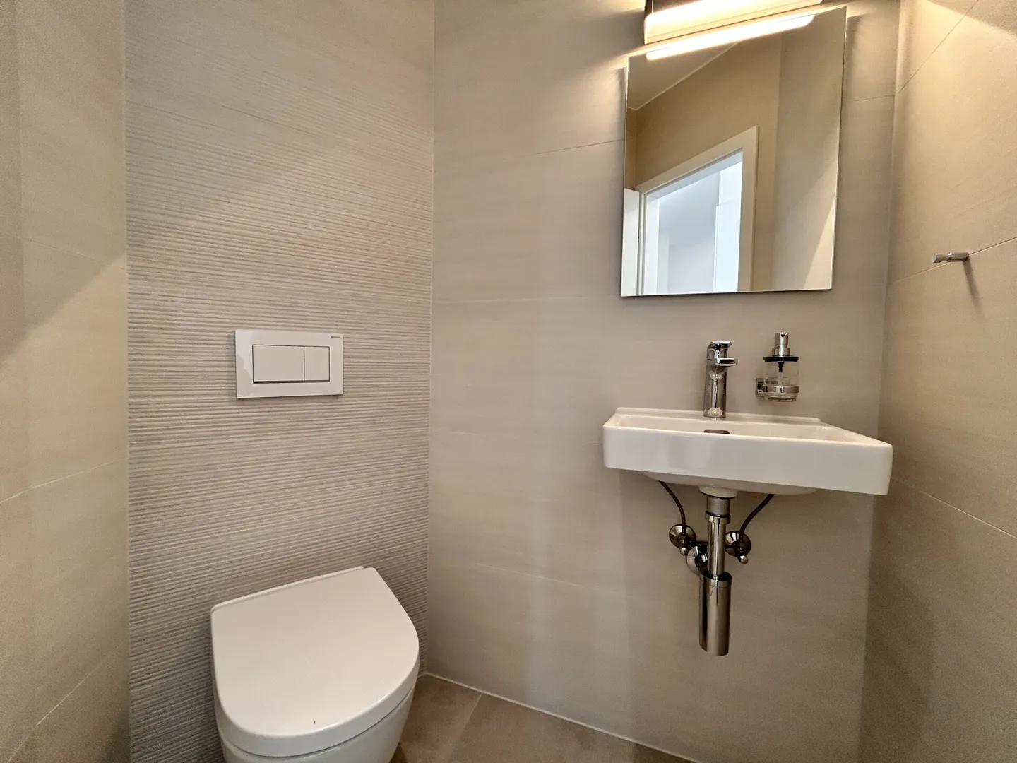 Appartement moderne avec vue sur le lac - Photo 6 sur 12