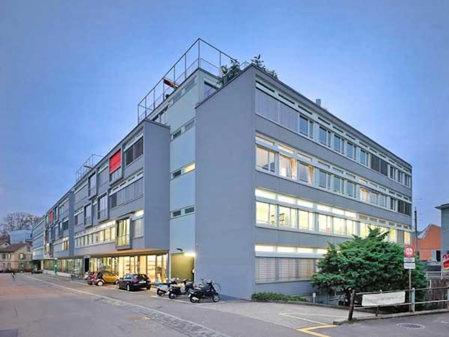 Attractive Storage Space in Zurich - Photo 1 of 1