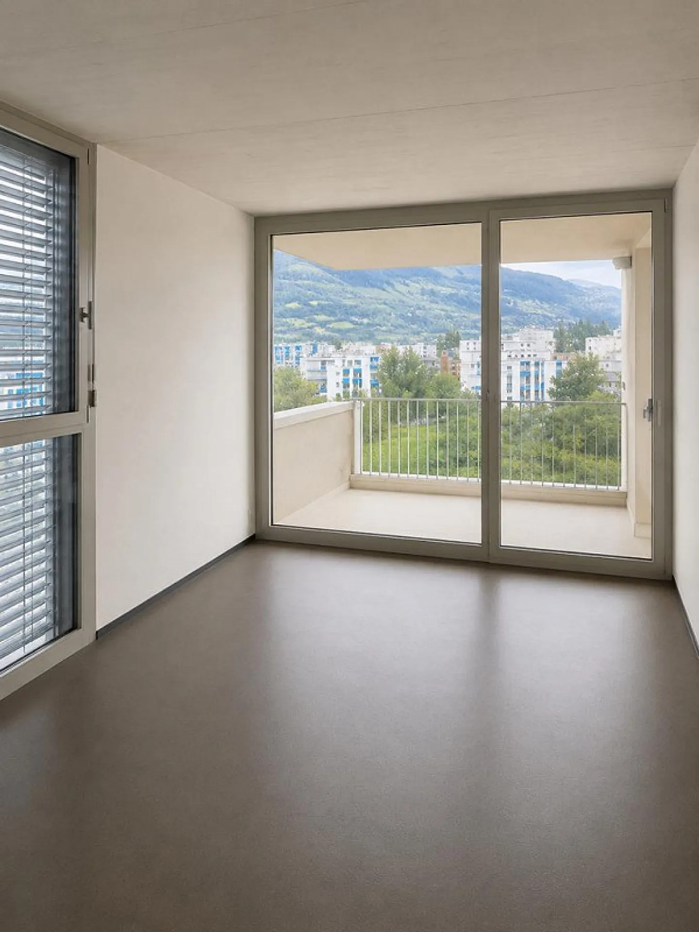 Beautiful 3.5-room apartment - Photo 2 of 5