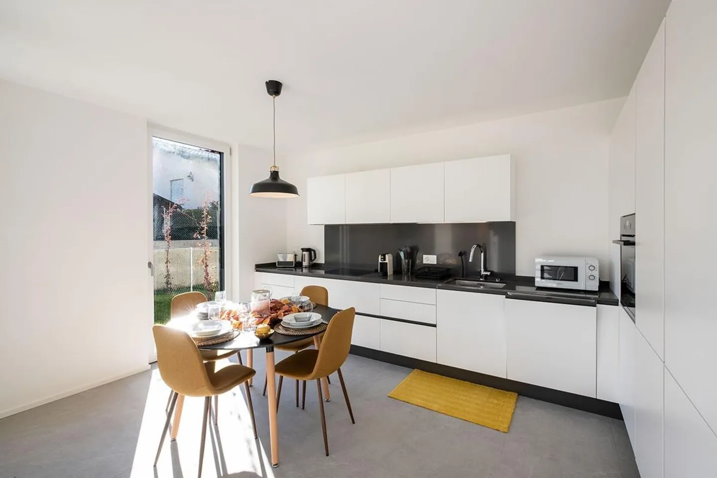 MAGLIASO - 2.5 ROOMS FOR RENT - Photo 1 of 15