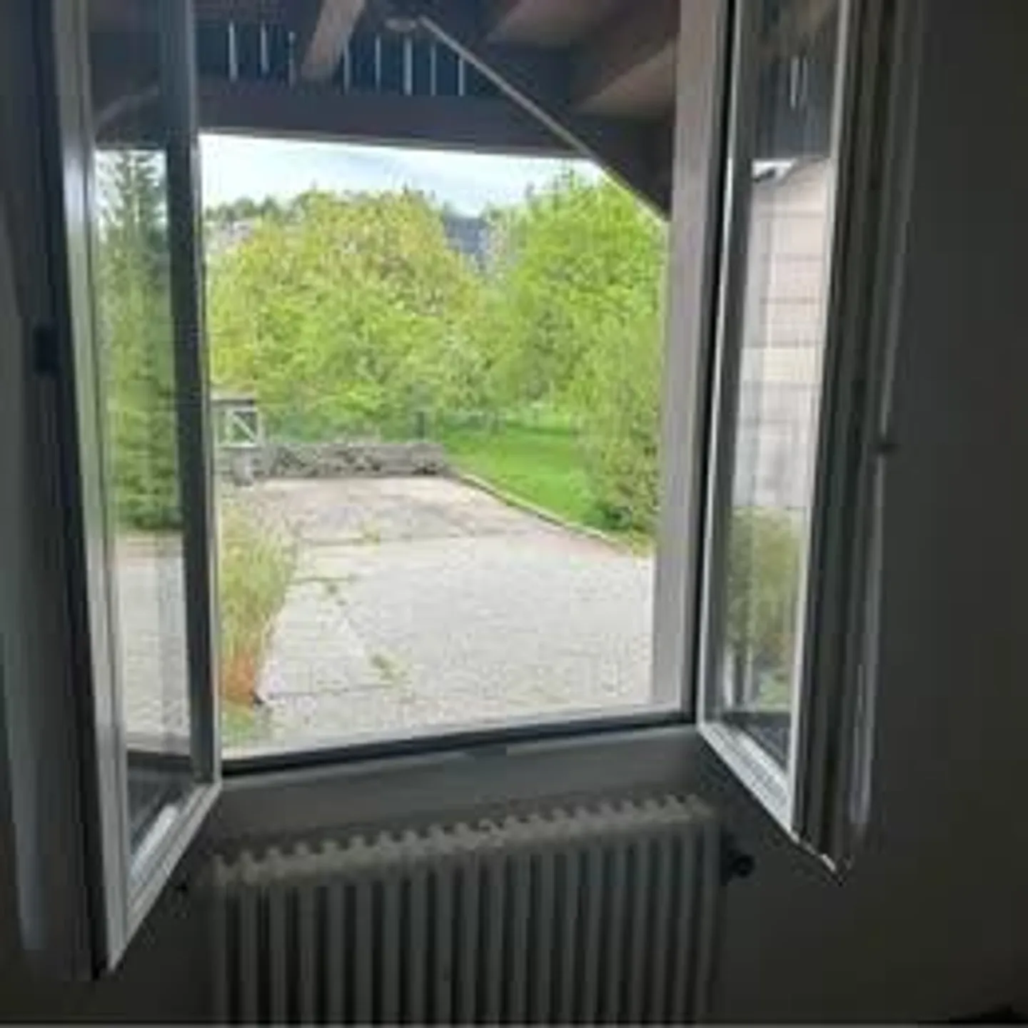 Appartement de 4,5 pièces dans une maison charmante de 1899 à louer - Photo 2 sur 5