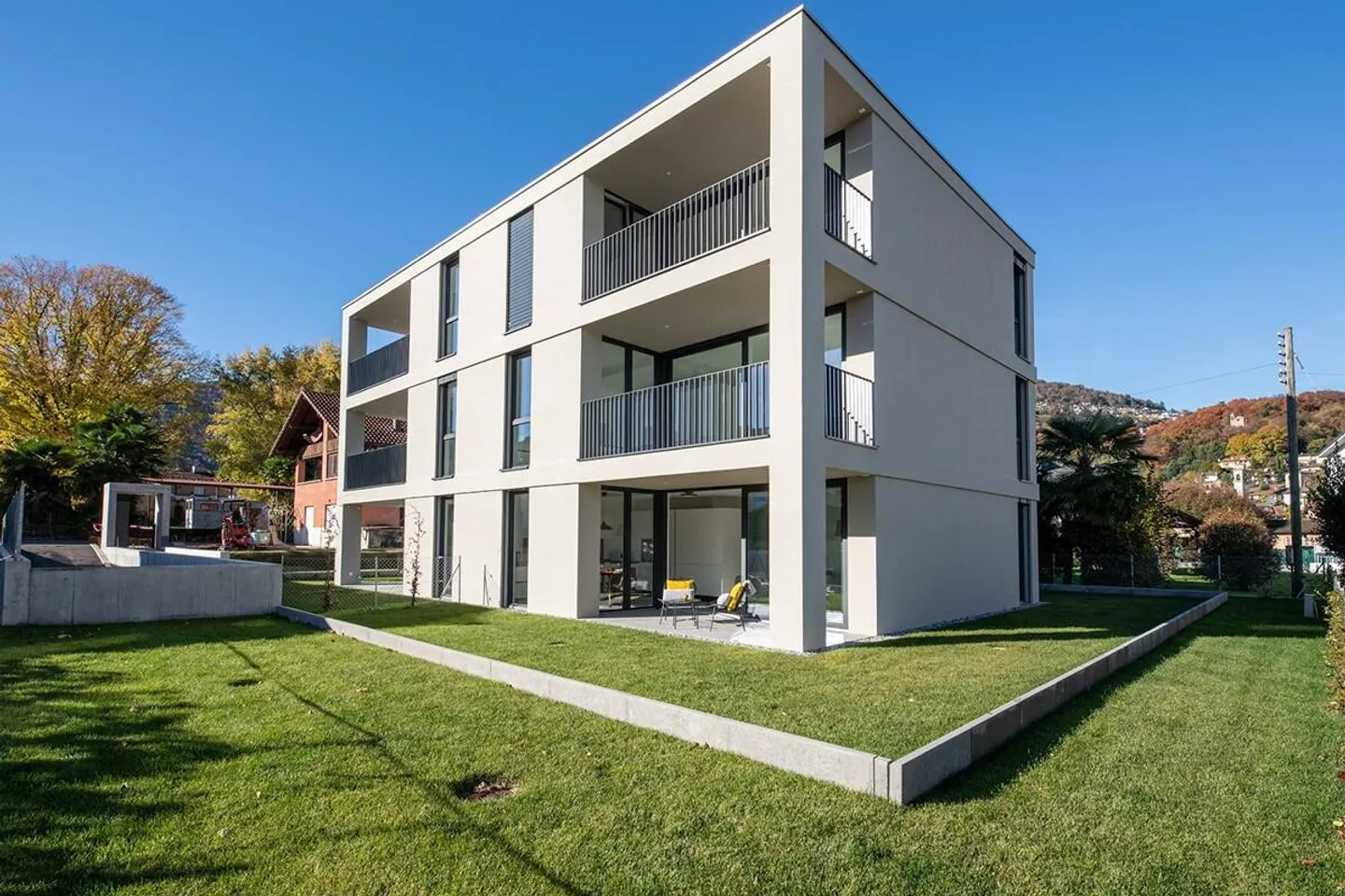 MAGLIASO - 2.5 ROOMS FOR RENT - Photo 6 of 15