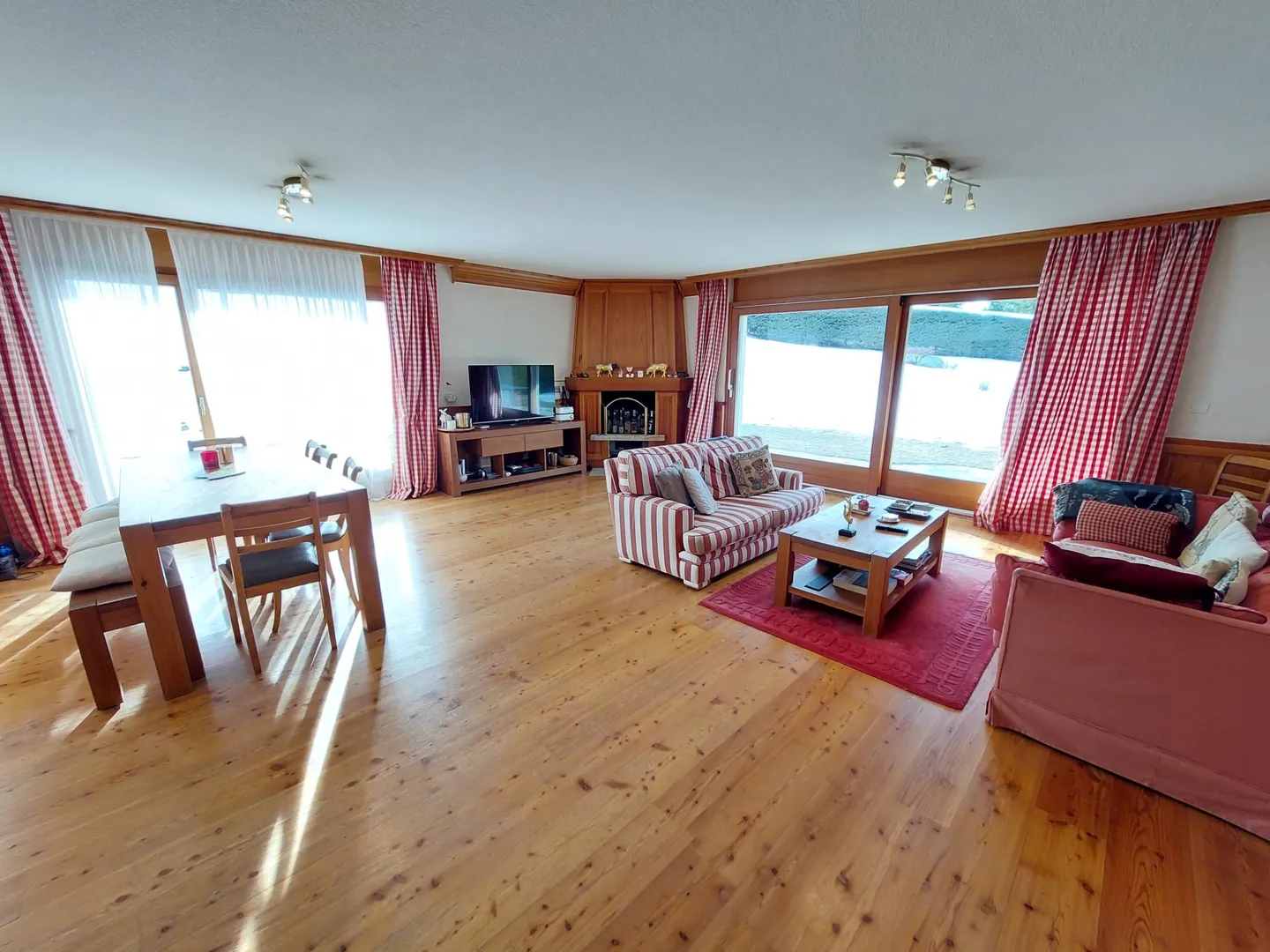 Wohnung kaufen - Foto 2 von 16