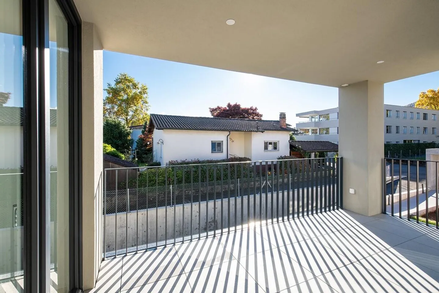 MAGLIASO - 2.5 ROOMS FOR RENT - Photo 8 of 15