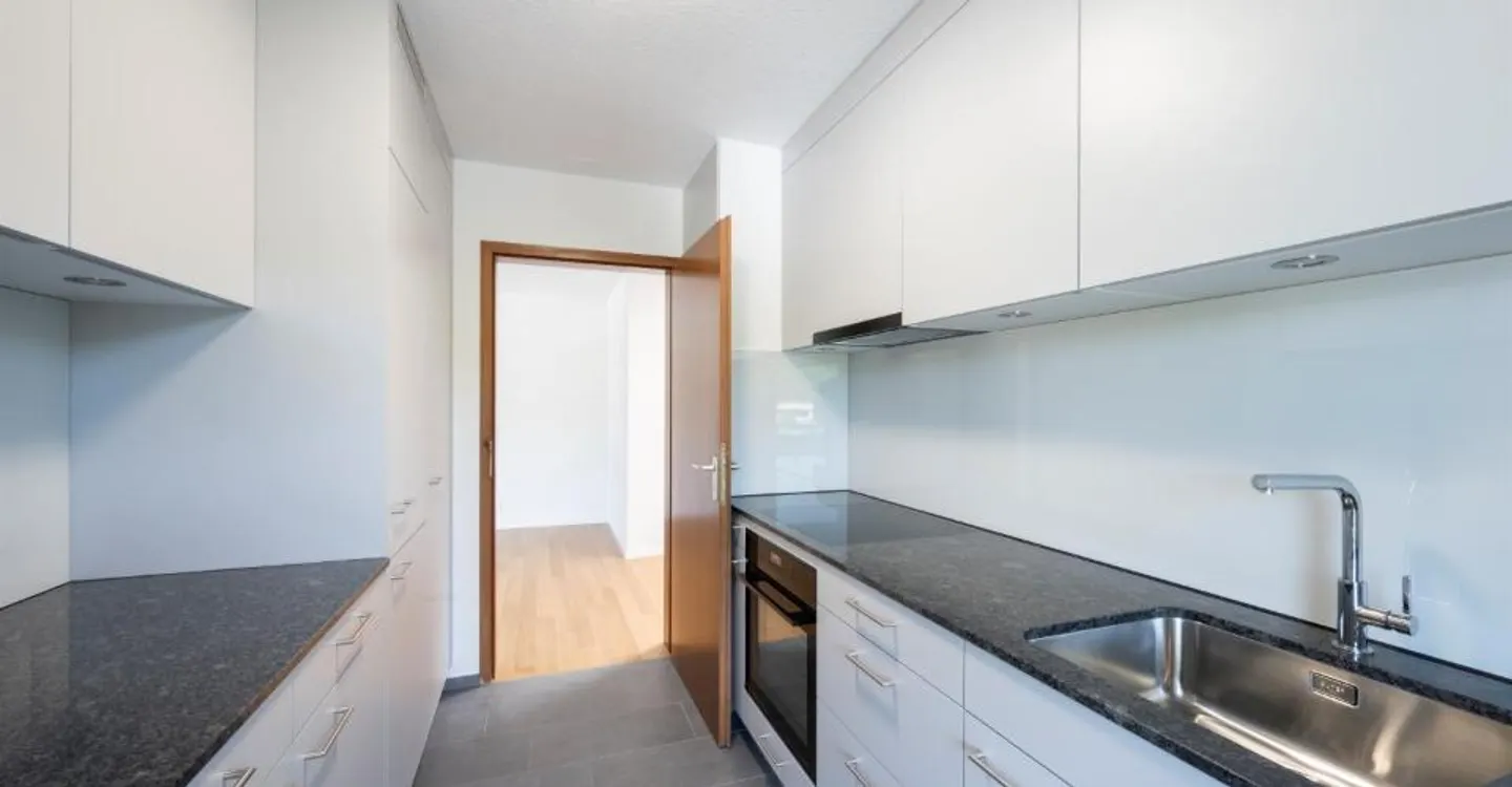 Appartement spacieux dans le vert - Photo 8 sur 10