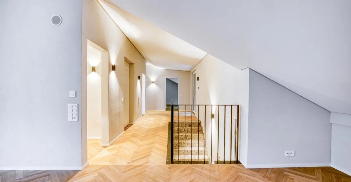Loft Living au Plus Haut Niveau! - Photo 4 sur 13