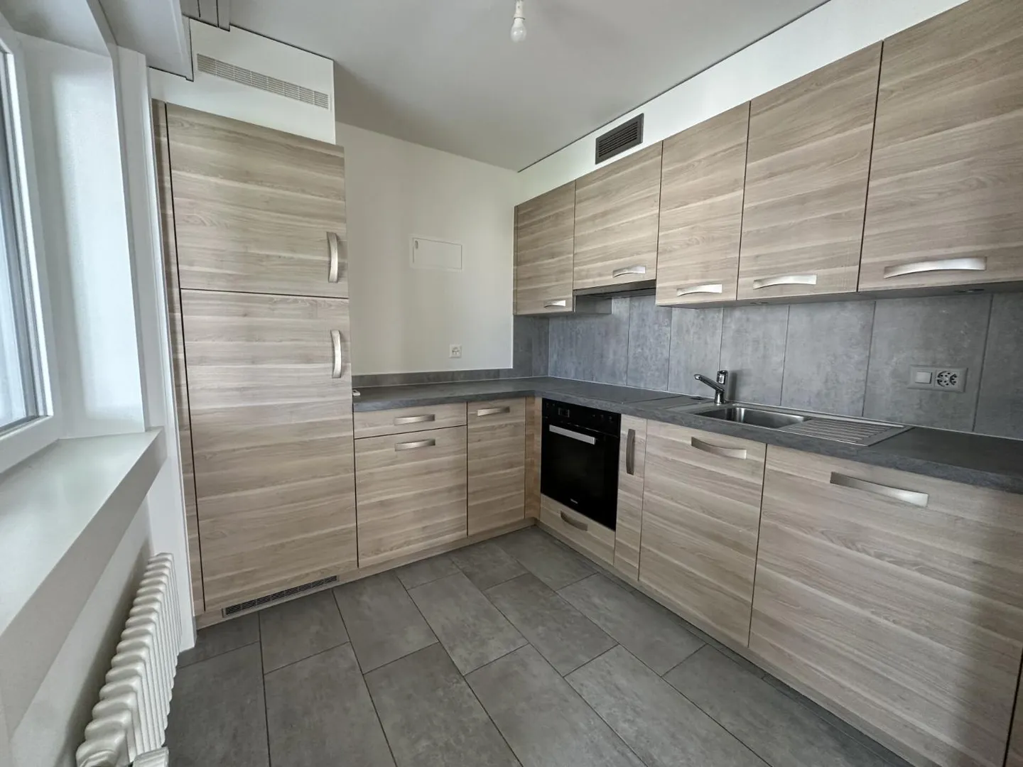 Appartement spacieux avec balcon - Photo 1 sur 8