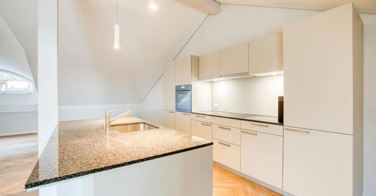 Loft Living au Plus Haut Niveau! - Photo 3 sur 13