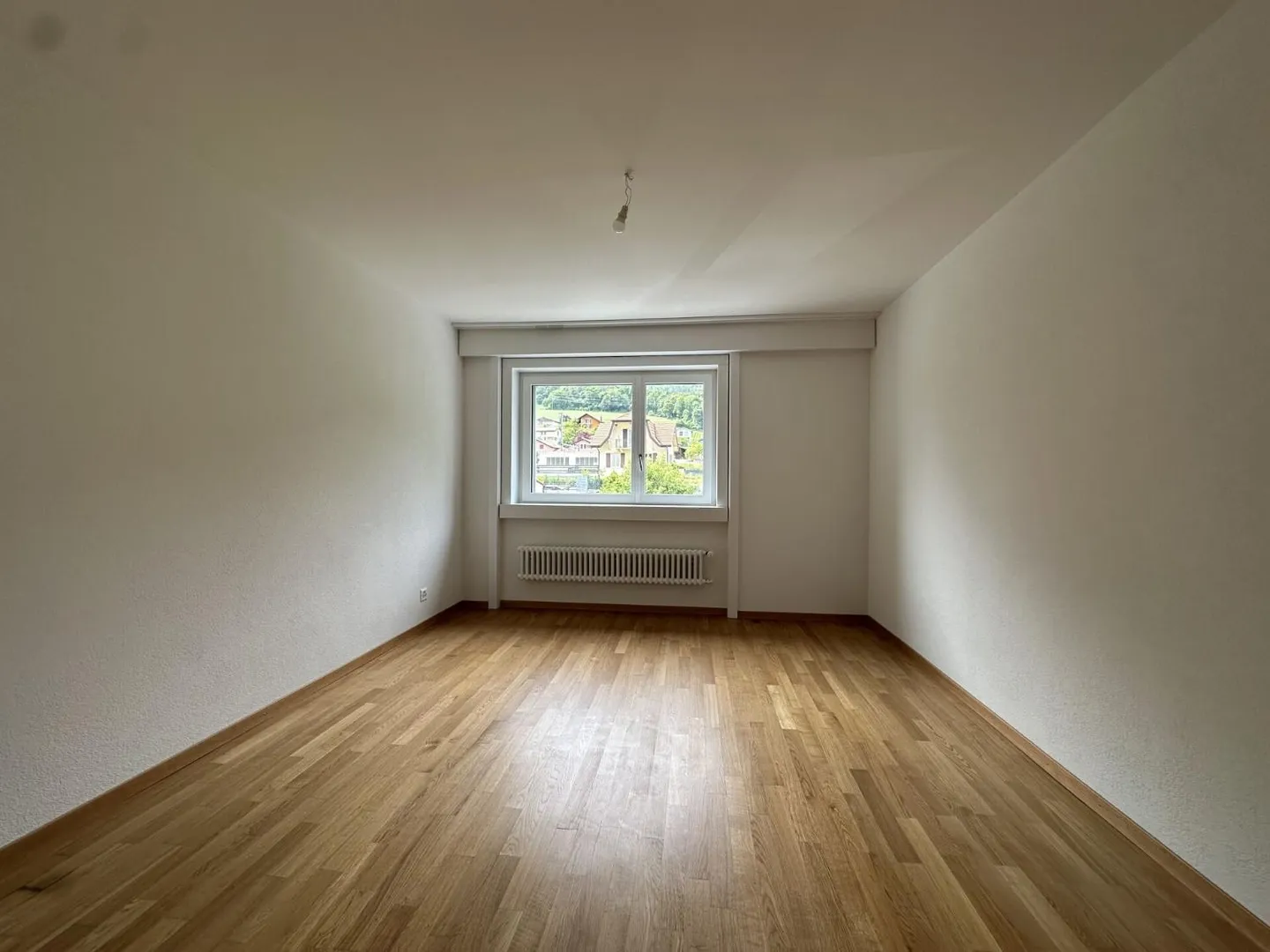 Appartement spacieux avec balcon - Photo 5 sur 8