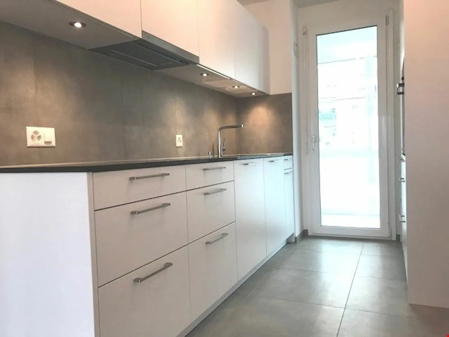 im Kleinbasel - zentral & modern, mit einmaliger Terrasse - Foto 2 von 5