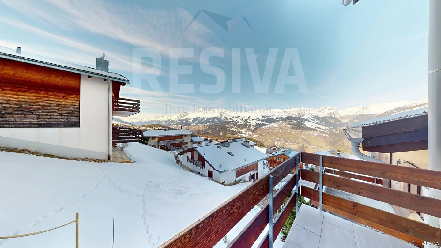 Appartamento duplex ristrutturato con balcone - elegante e centrale - Foto 8 di 34