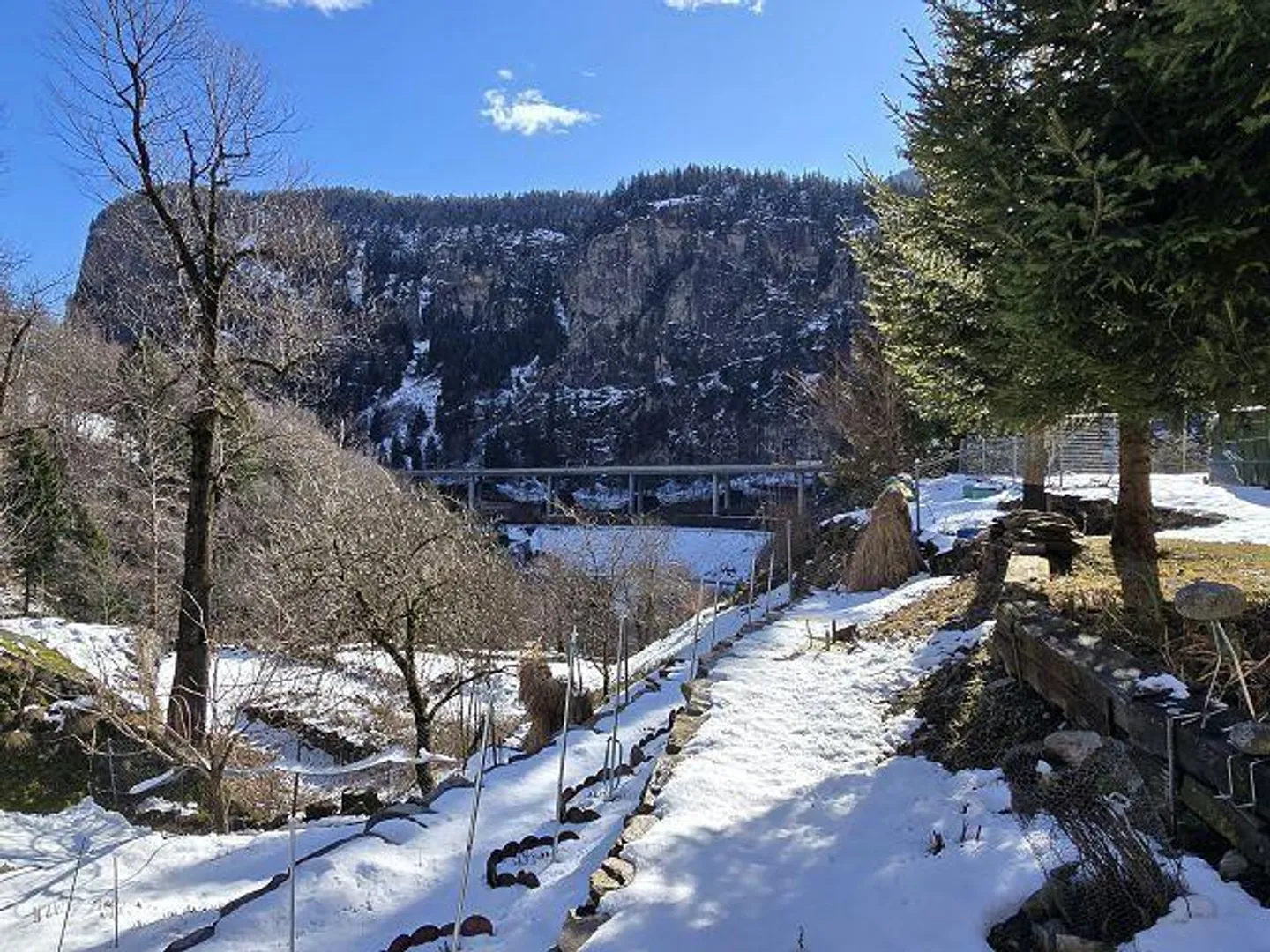 Charmantes Chalet mit Garten - Foto 31 von 38