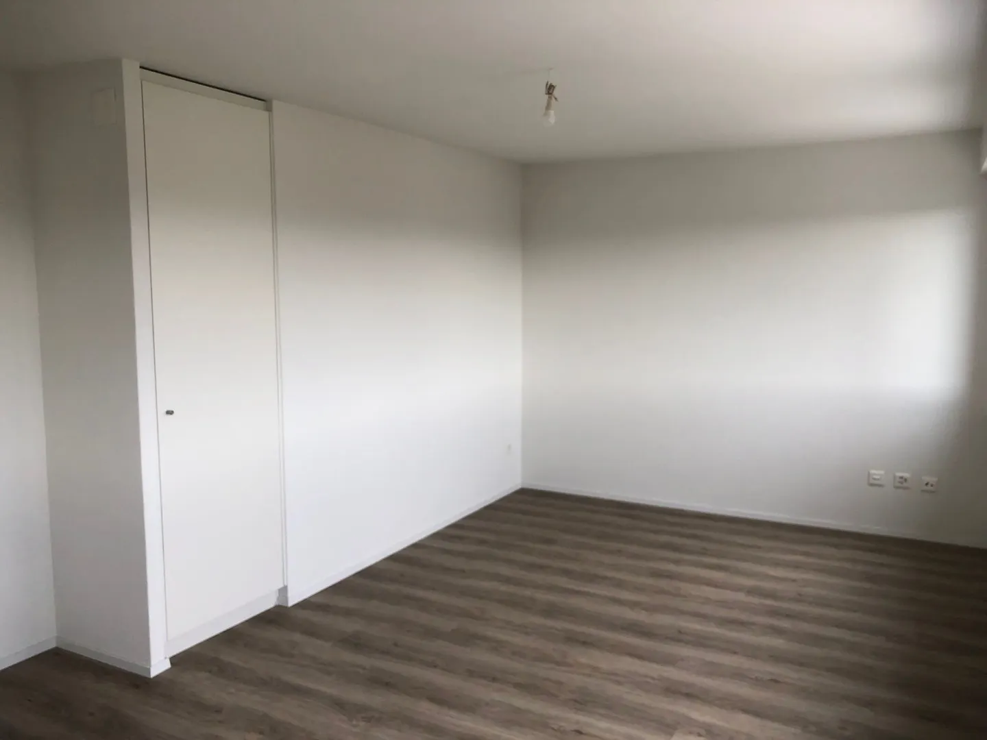 Schönes, komplett renoviertes Studio in ruhiger Lage - Foto 3 von 4