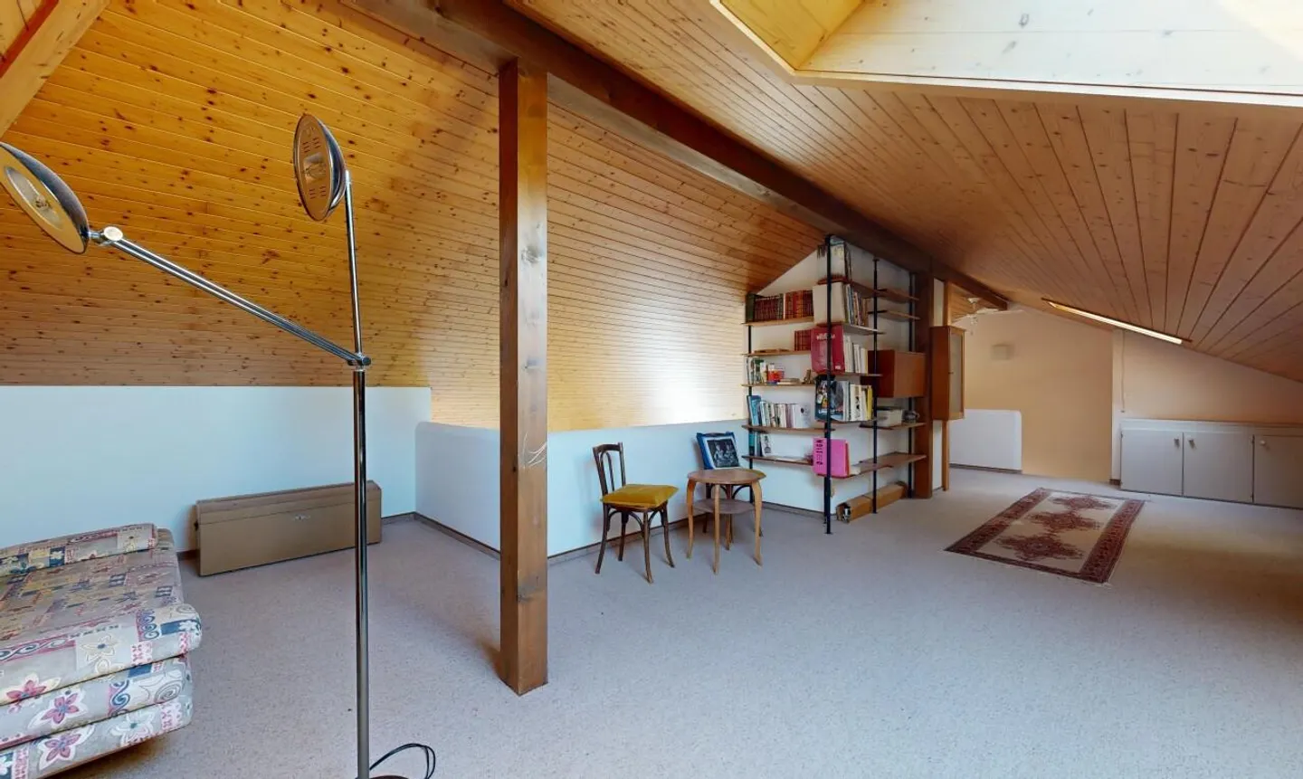 Geräumige 5-Zimmer-Wohnung auf zwei Ebenen, hell und ruhig - Foto 10 von 11