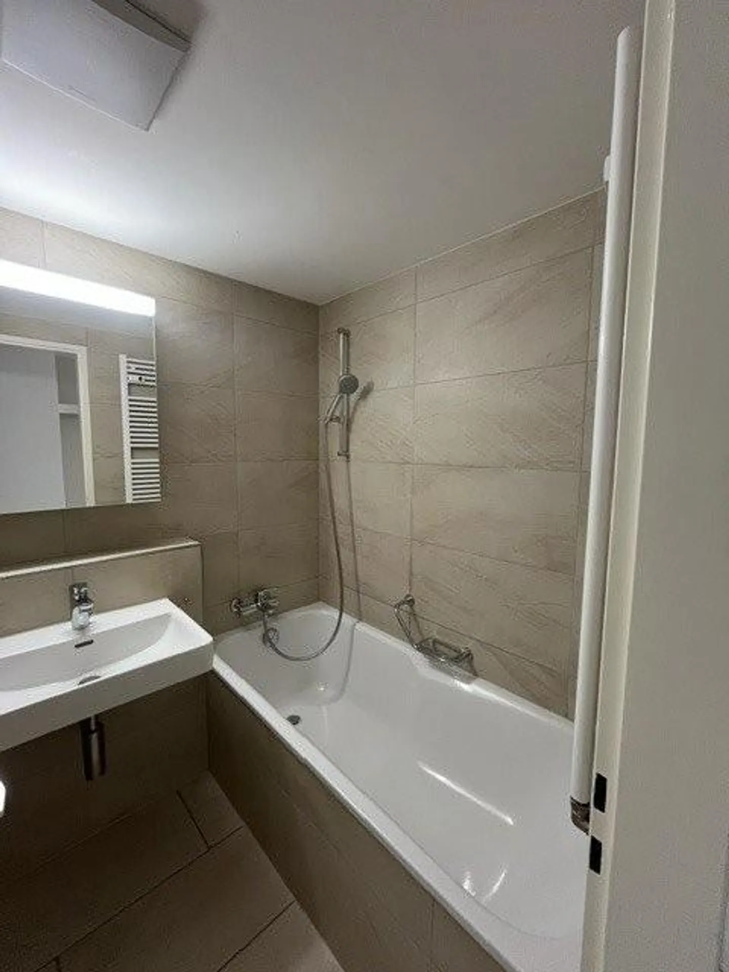 La tua nuova casa a Muttenz - appartamento attraente di 3,5 stanze - Foto 7 di 10