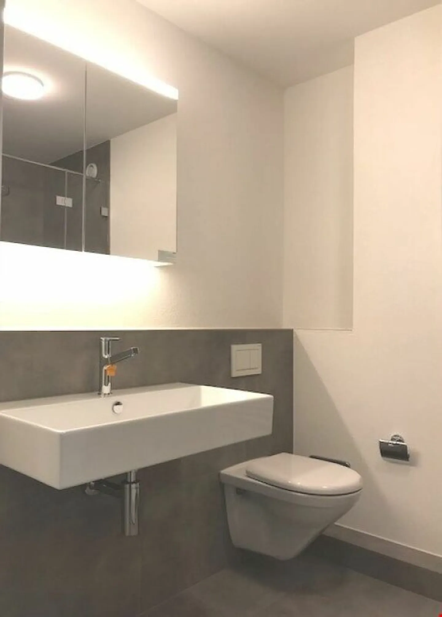 im Kleinbasel - zentral & modern, mit einmaliger Terrasse - Foto 3 von 5