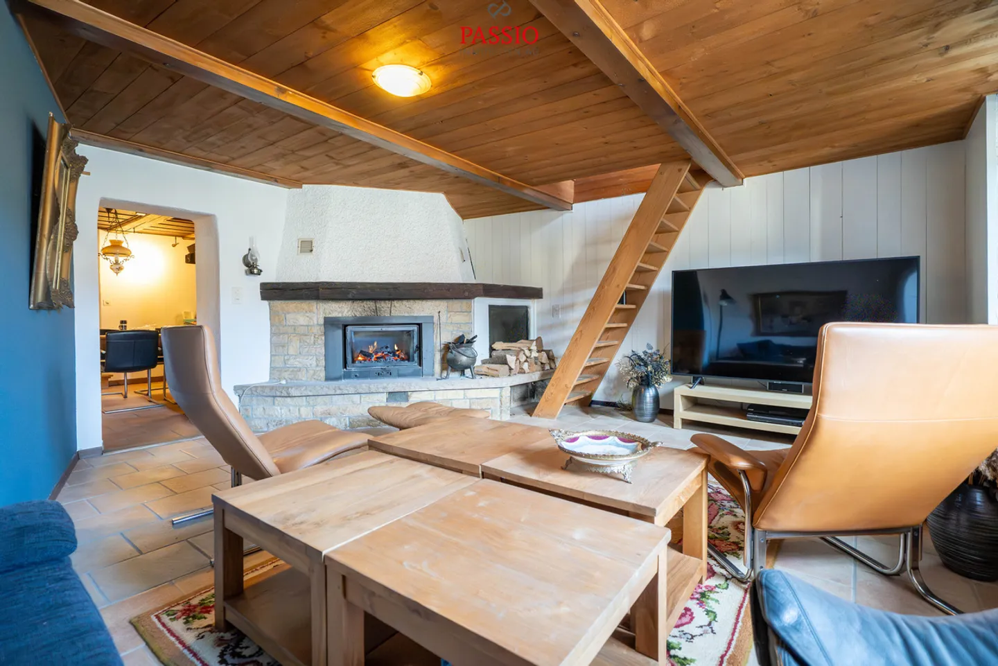 Large 8-Room Farmhouse with Garden Idyl and Lots of Potential - Photo 3 of 32