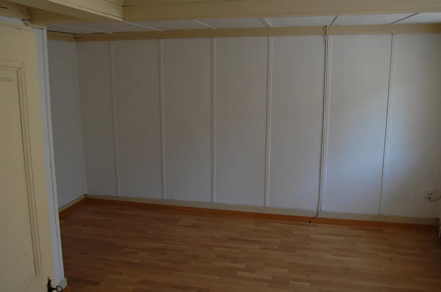 Ampio appartamento di 4,5 stanze con charme - Foto 9 di 10