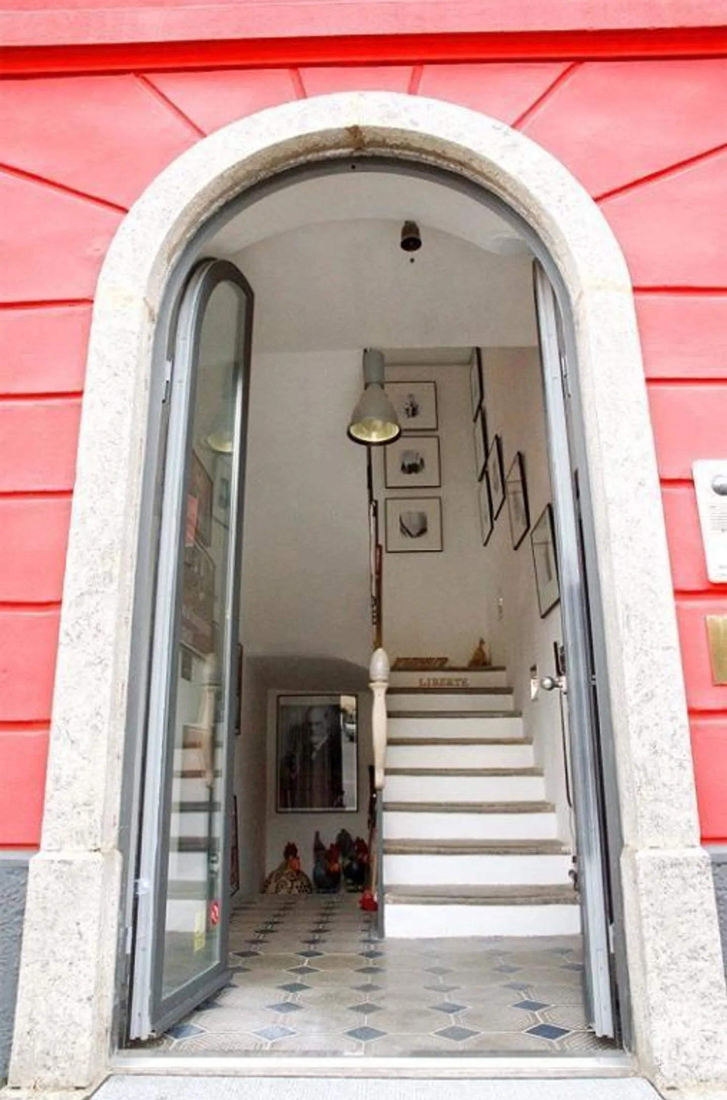 Casa di 8 stanze in posizione soleggiata con vista - Foto 7 di 16