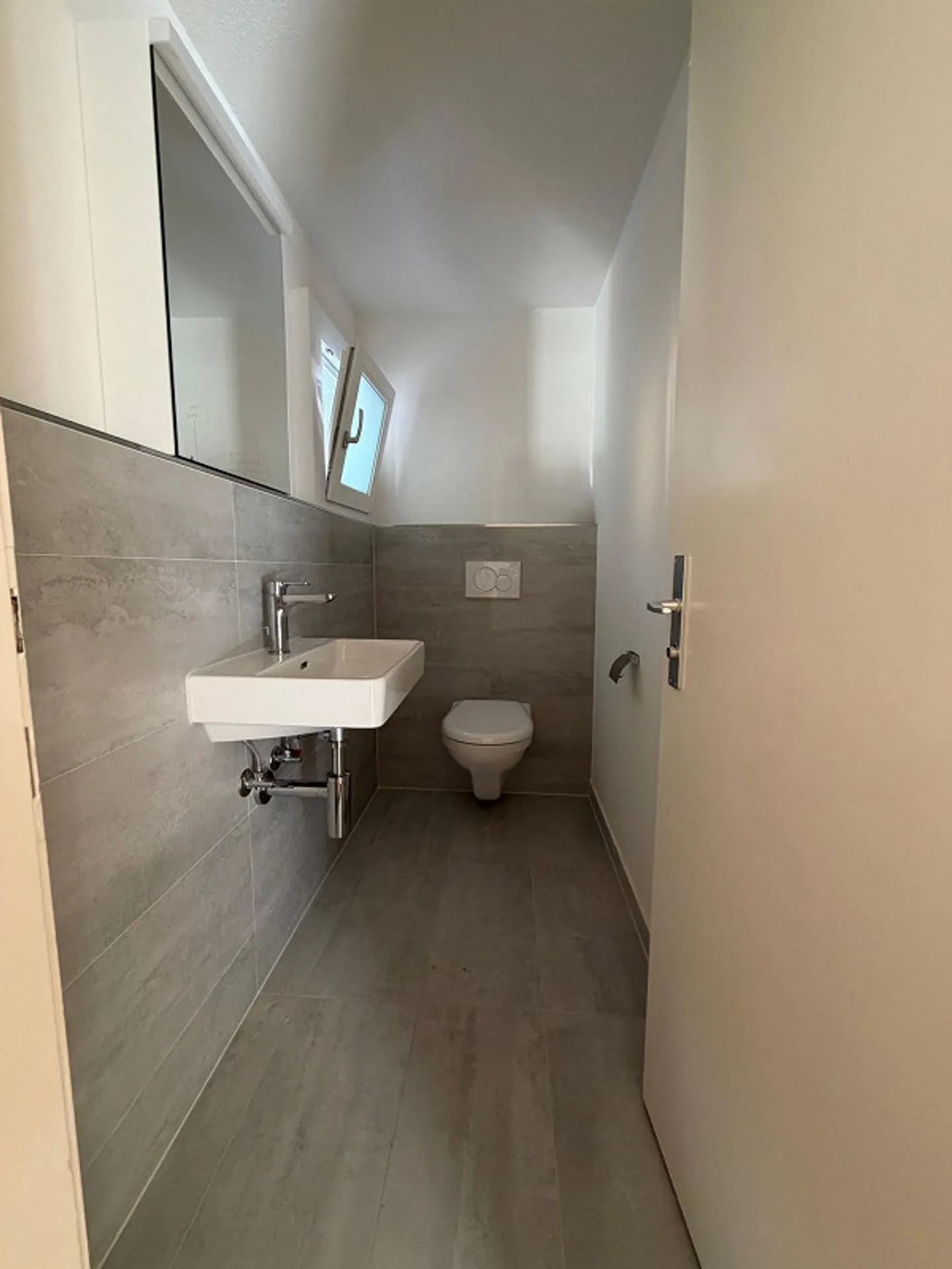 Charmante appartement de 4,5 pièces à Buehler avec balcon et parking - Photo 3 sur 9