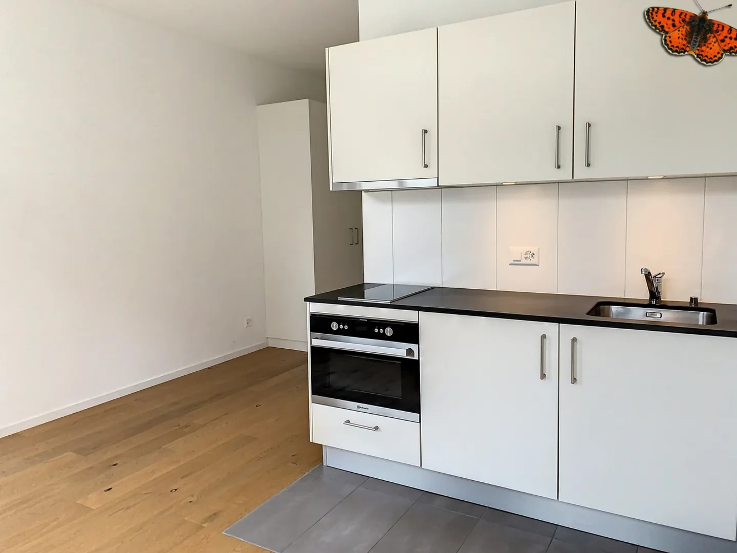 1œ PIÈCES - Avec terrasse! - Photo 2 sur 15