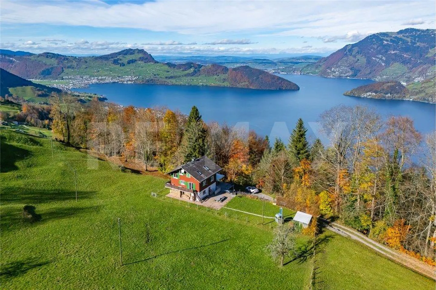 Maison 5 pièces - Photo 1 sur 13