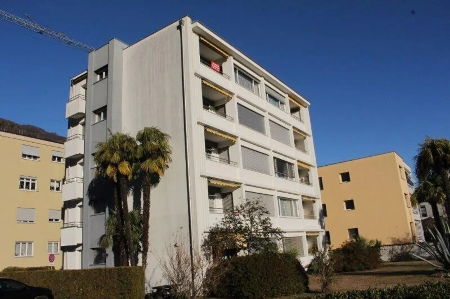 3,5-Zimmer-Wohnung im obersten Geschoss ruhig, sonnig mit Aussicht - Foto 1 von 13