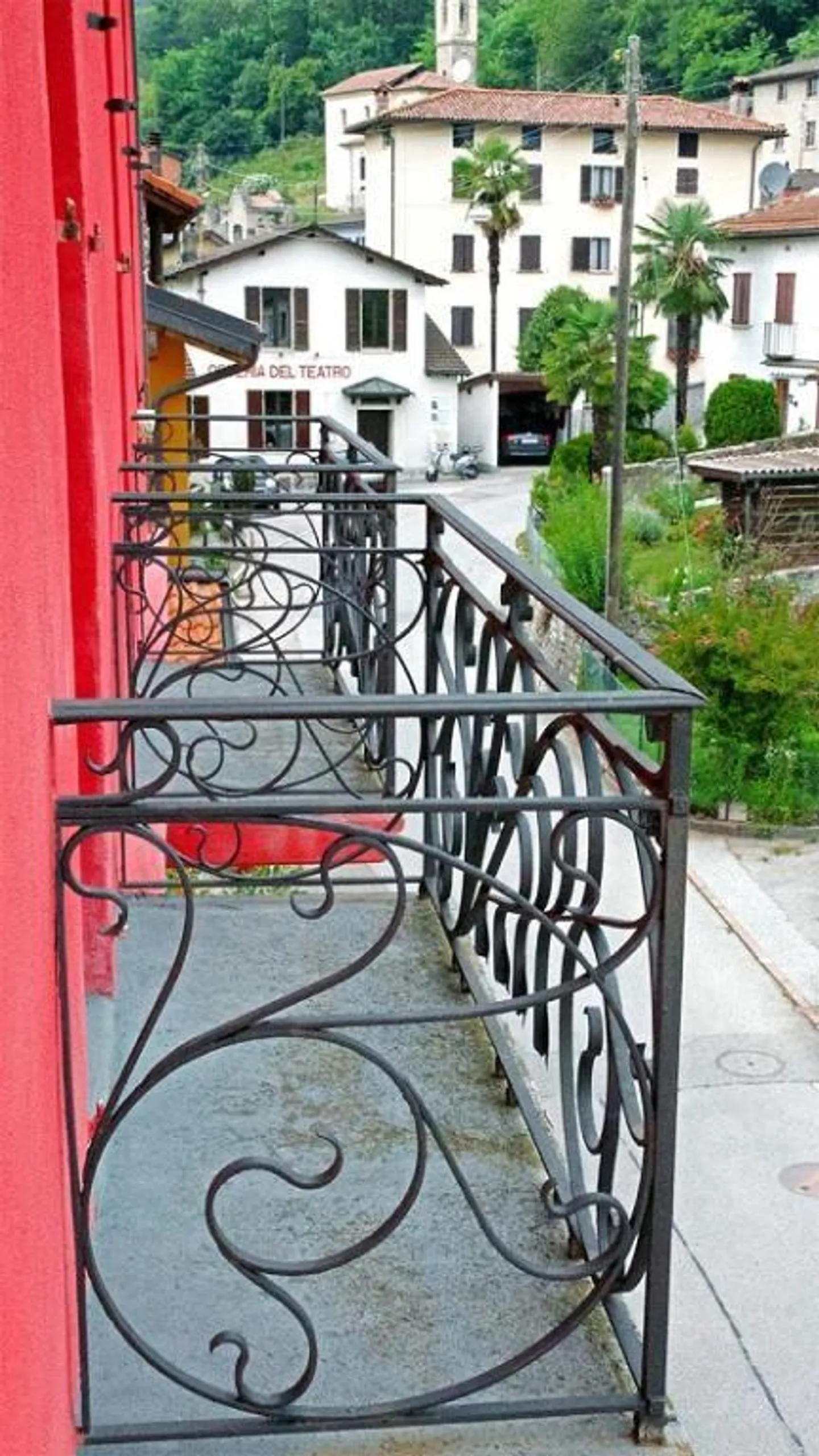 Casa di 8 stanze in posizione soleggiata con vista - Foto 14 di 16
