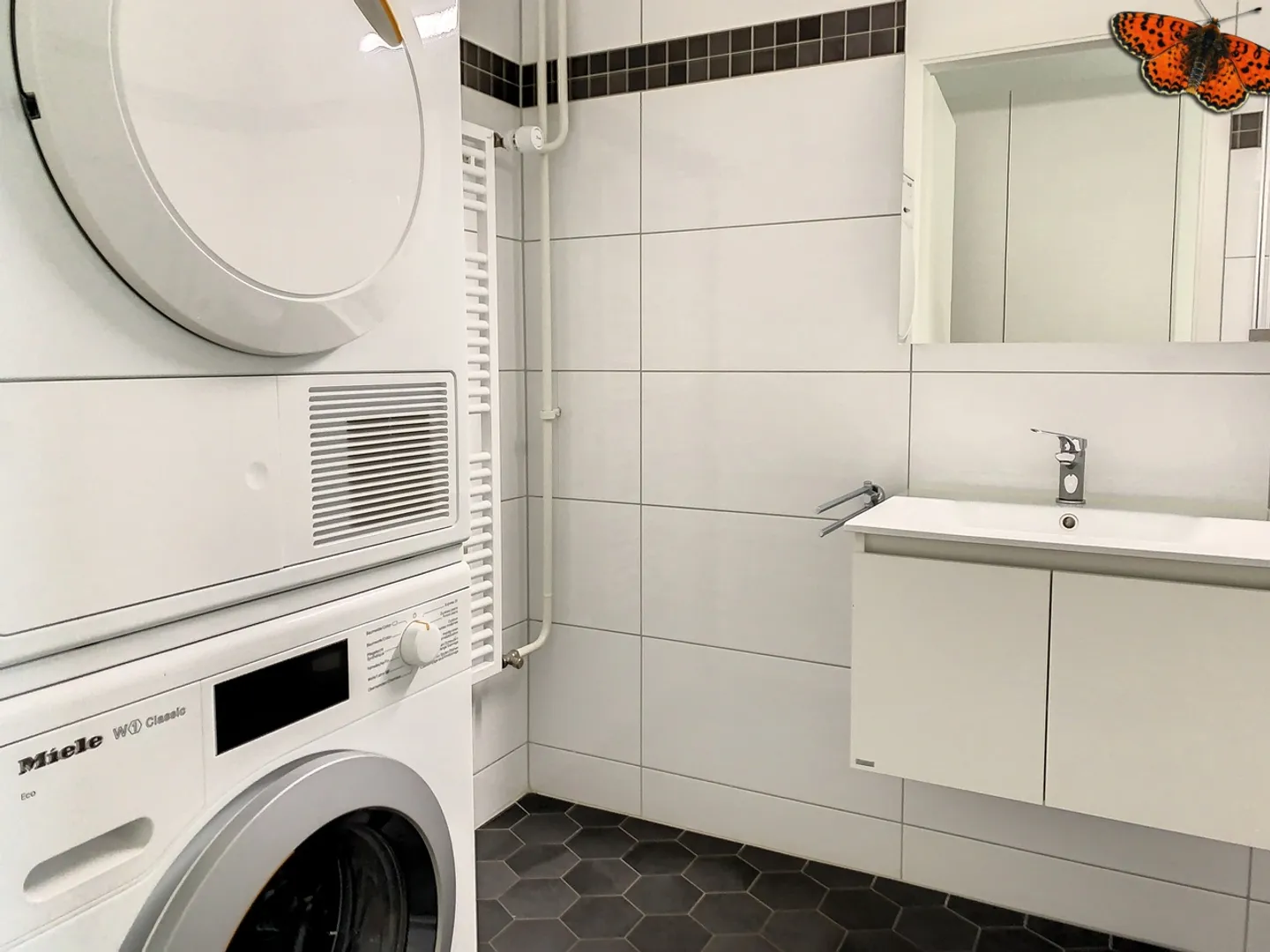 1œ PIÈCES - Avec terrasse! - Photo 4 sur 15