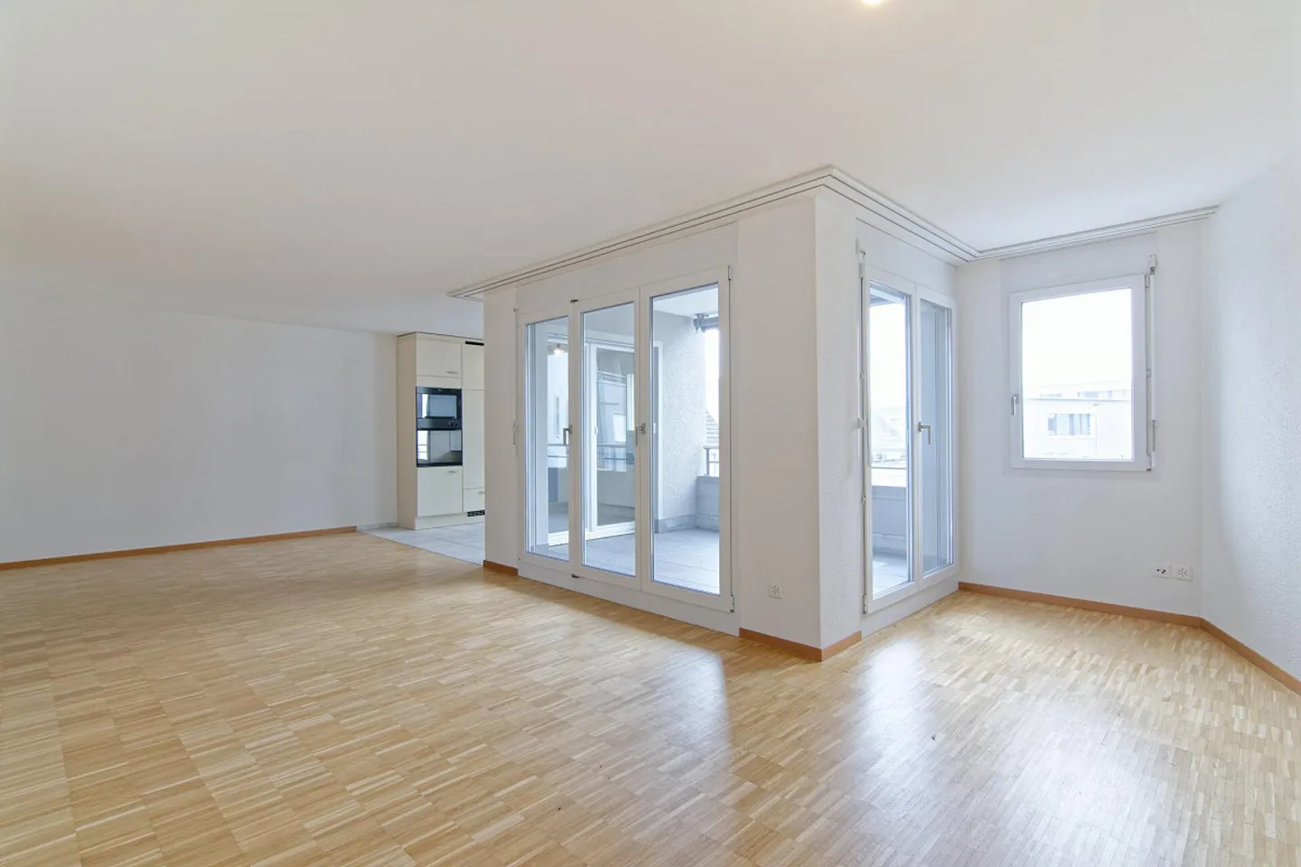 4.5-room condominium, 1st floor with elevator - Photo 2 of 15