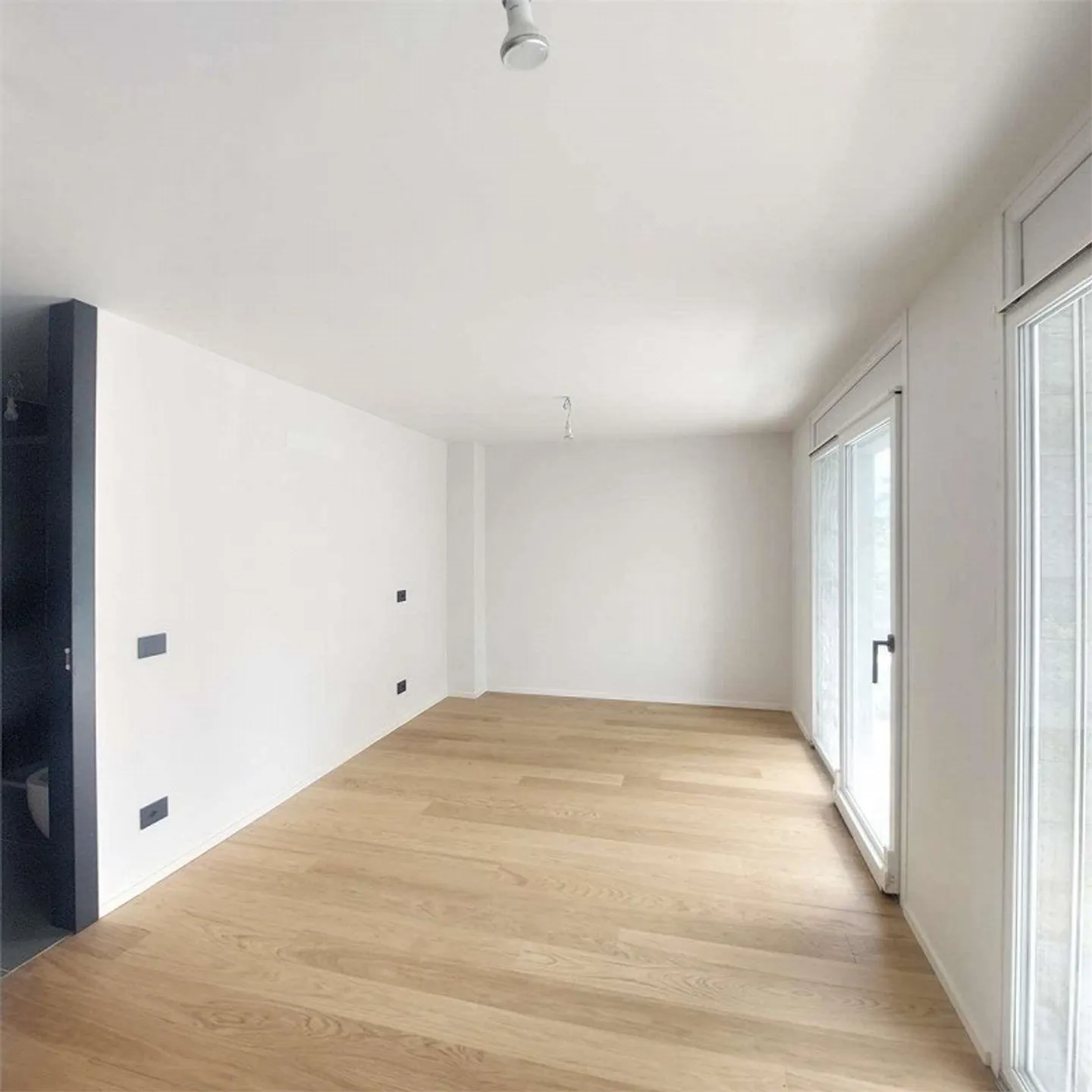 Ref. 2680_Gentilino, Duplex-Penthouse 3.5 Zimmer renoviert mit großen Terrassen - Foto 4 von 9