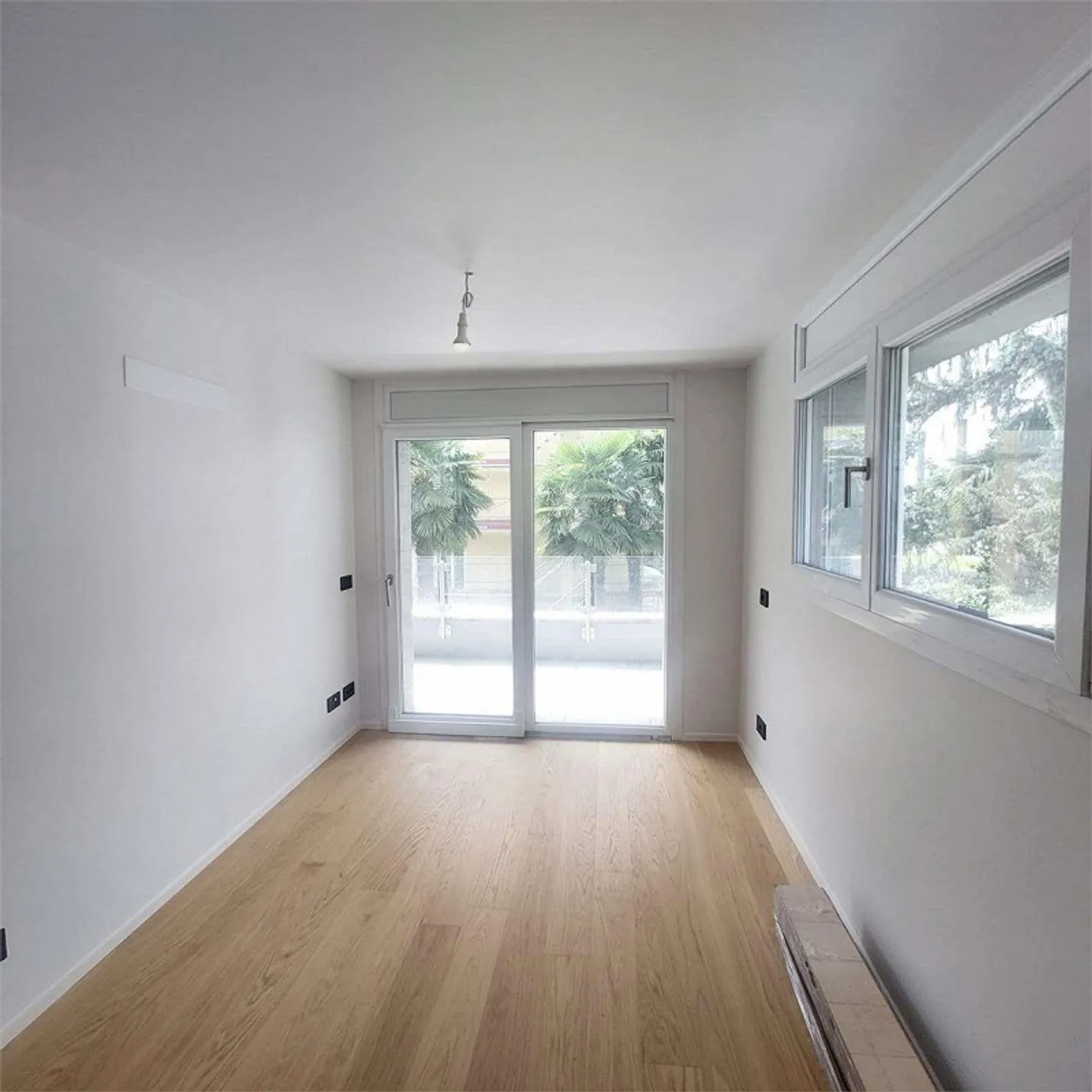 Ref. 2680_Gentilino, Duplex-Penthouse 3.5 Zimmer renoviert mit großen Terrassen - Foto 6 von 9