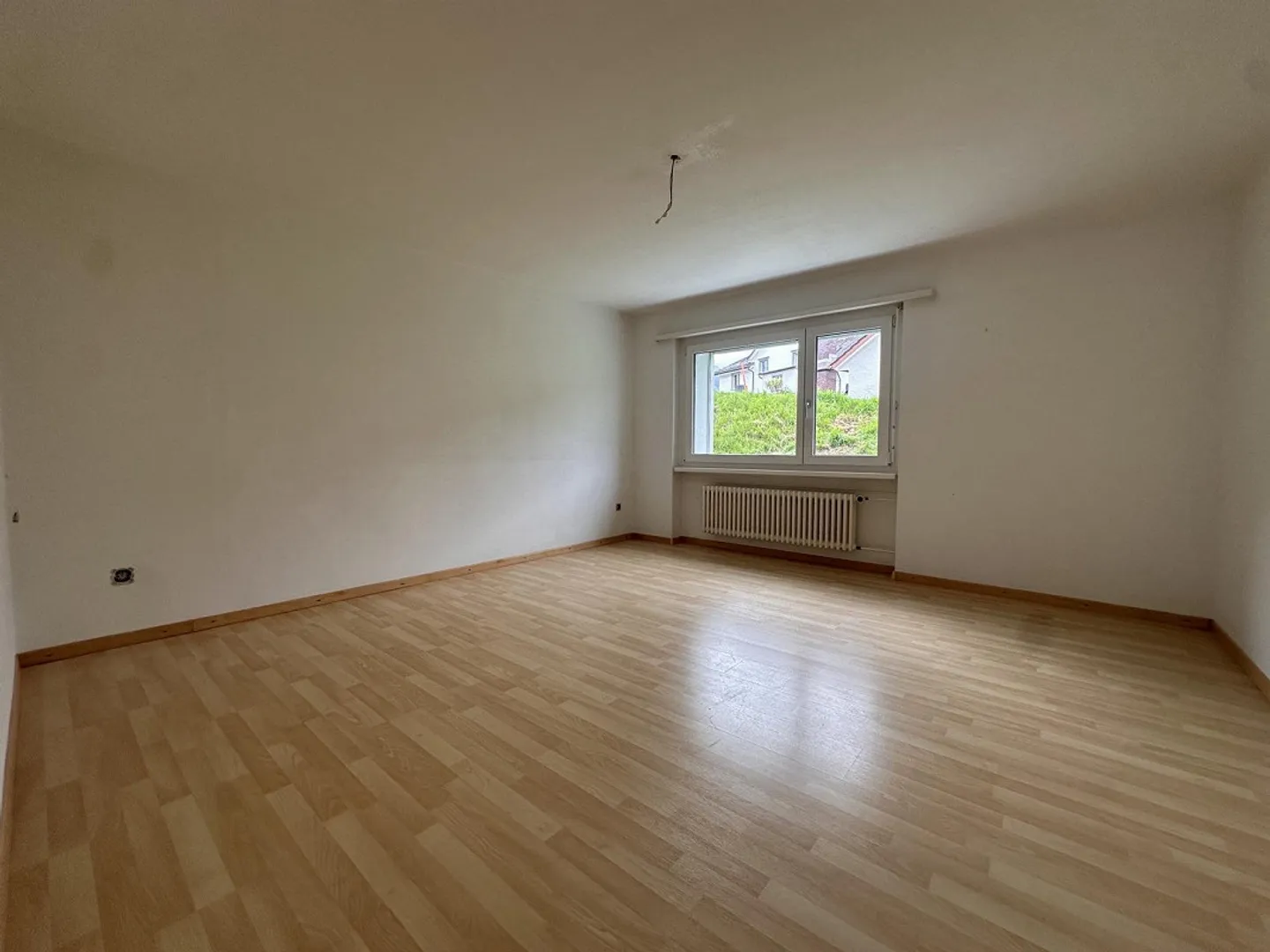 Charmante appartement de 4,5 pièces à Buehler avec balcon et parking - Photo 5 sur 9