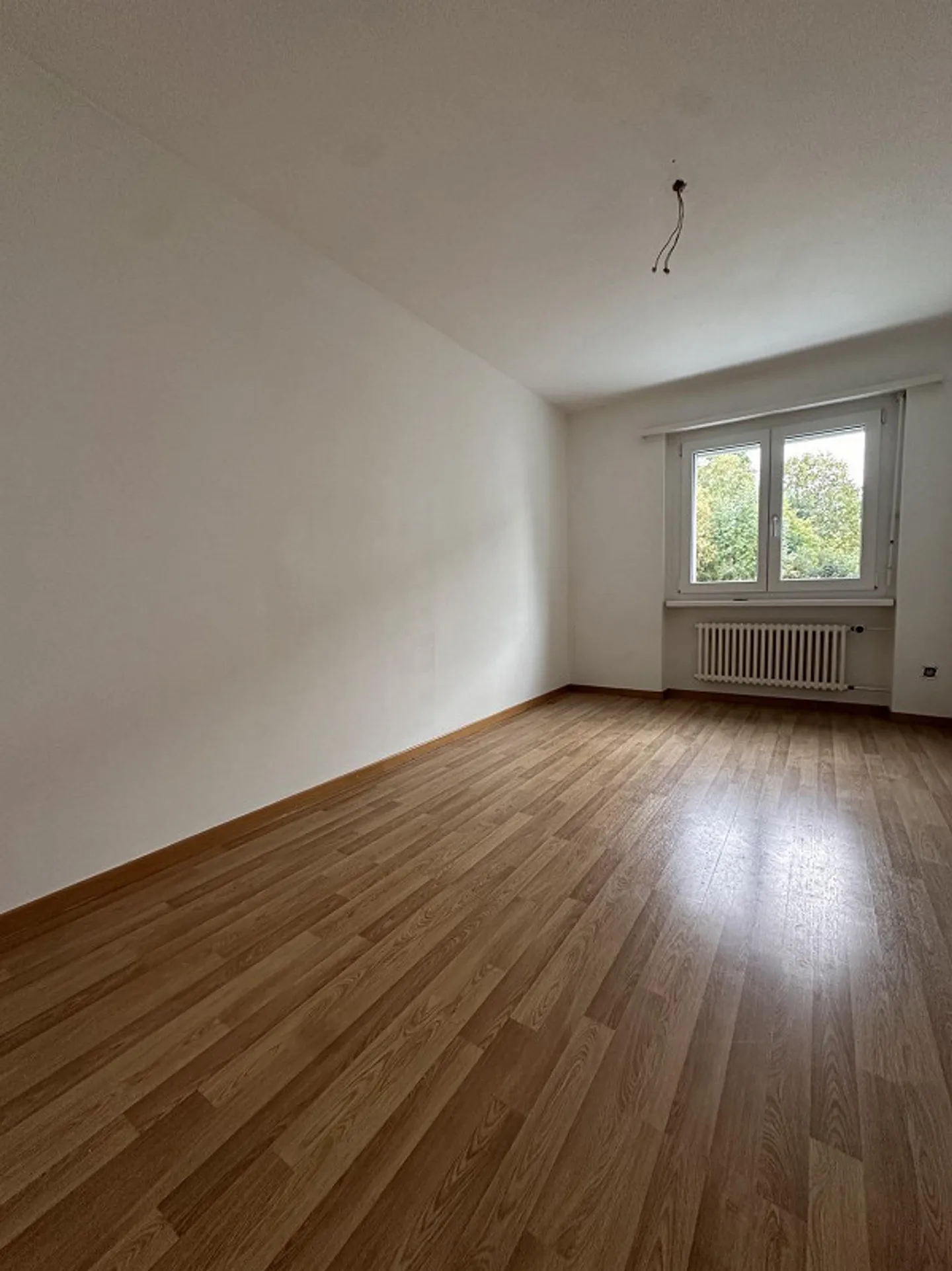 Charmante appartement de 4,5 pièces à Buehler avec balcon et parking - Photo 6 sur 9