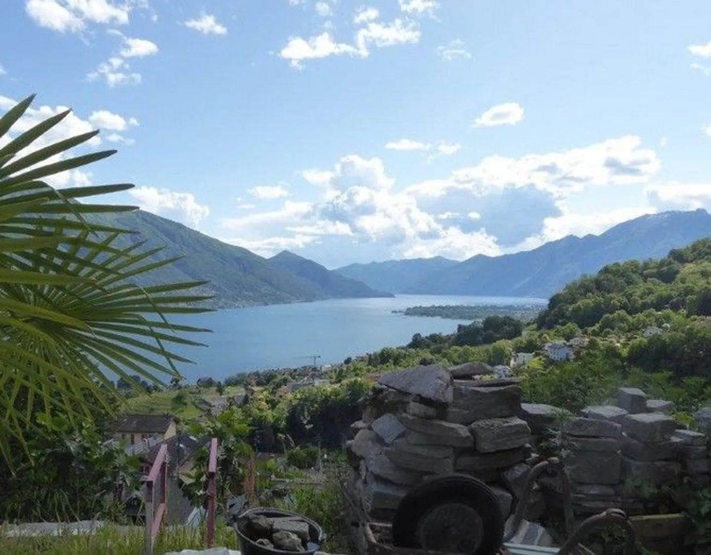 Charming Cottage with Garden - Photo 2 of 13