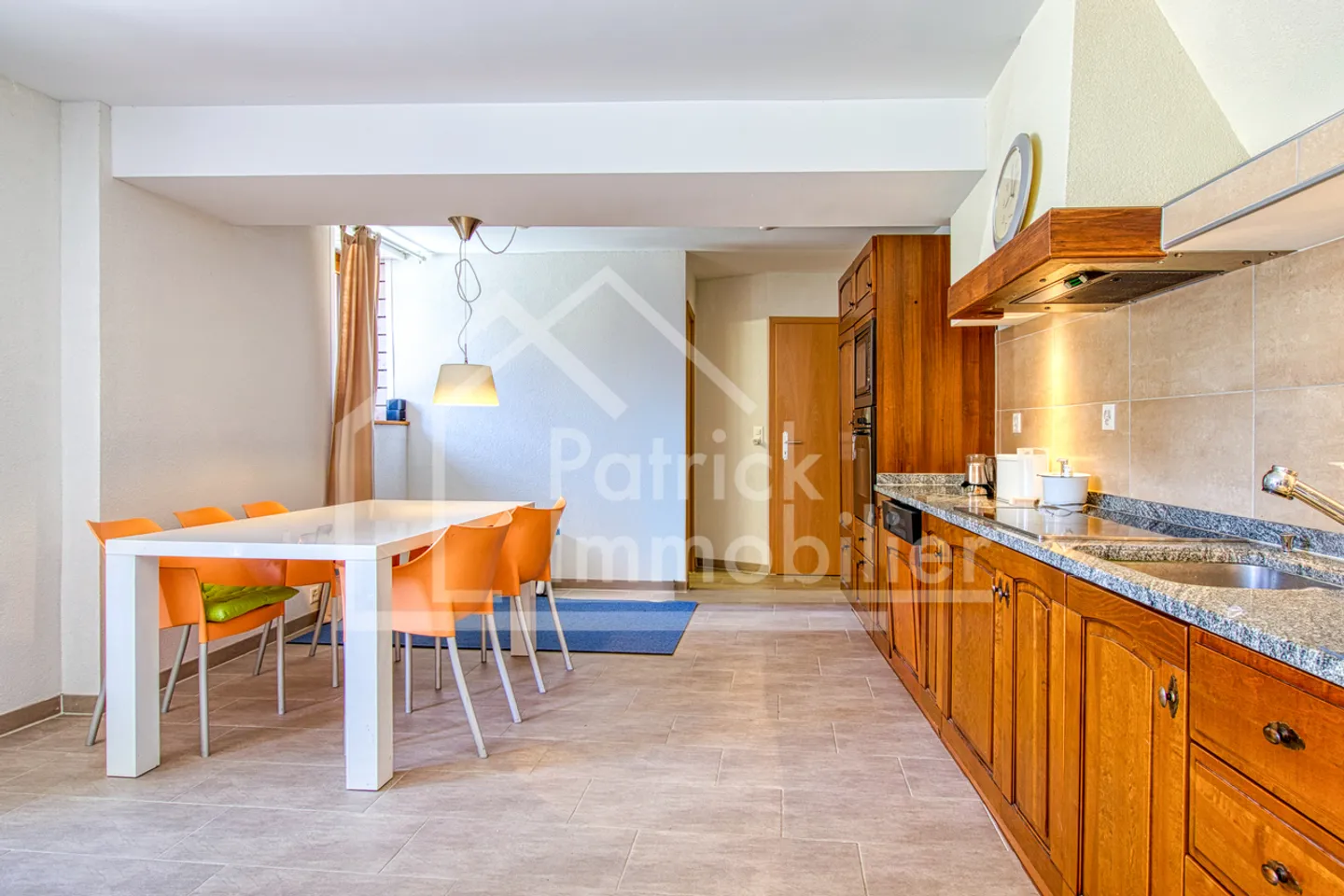 Edificio residenziale con caffè ristorante Rendimento lordo 4,89% - Foto 12 di 15
