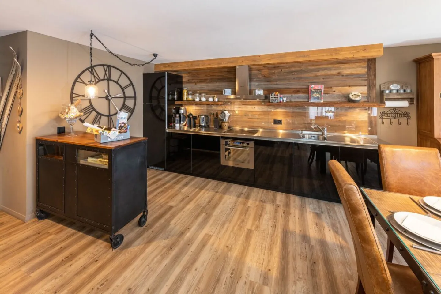 Charming Apartment in Grächen - Photo 2 of 15