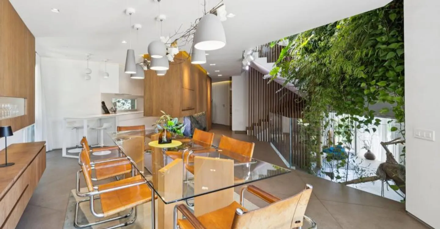 Außergewöhnliche Architektenvilla - Ein echtes Herzstück - Foto 4 von 13