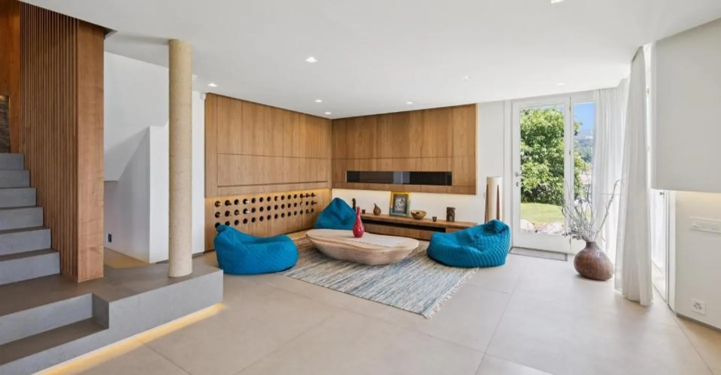 Außergewöhnliche Architektenvilla - Ein echtes Herzstück - Foto 9 von 13