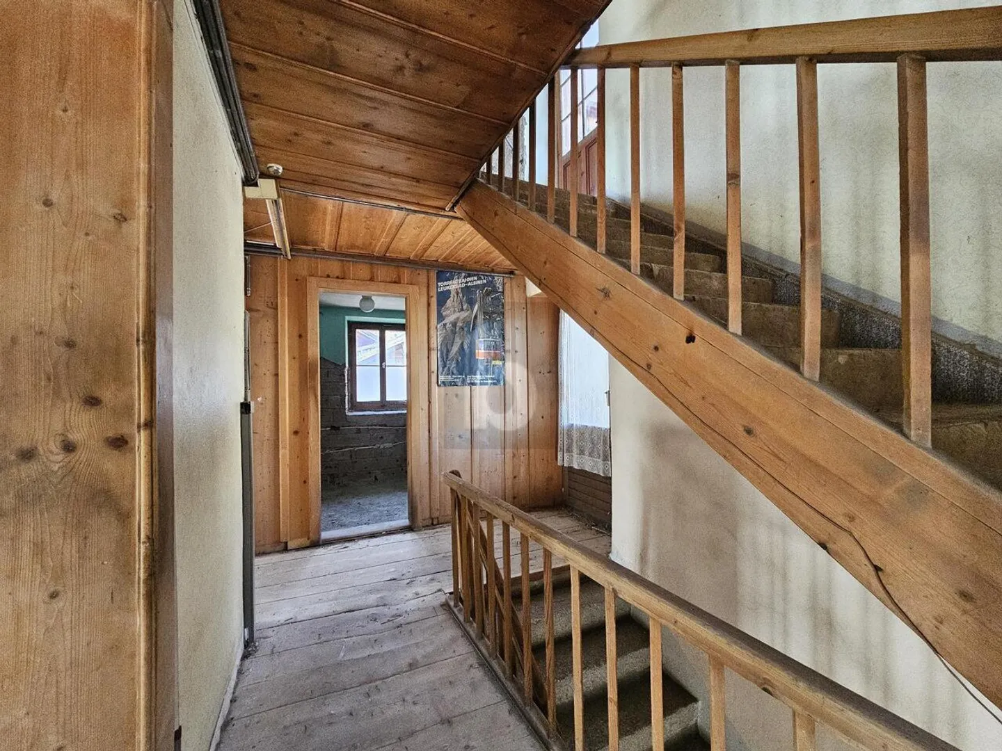 UN FORT POTENTIEL DE RÉNOVATION - Photo 4 sur 6