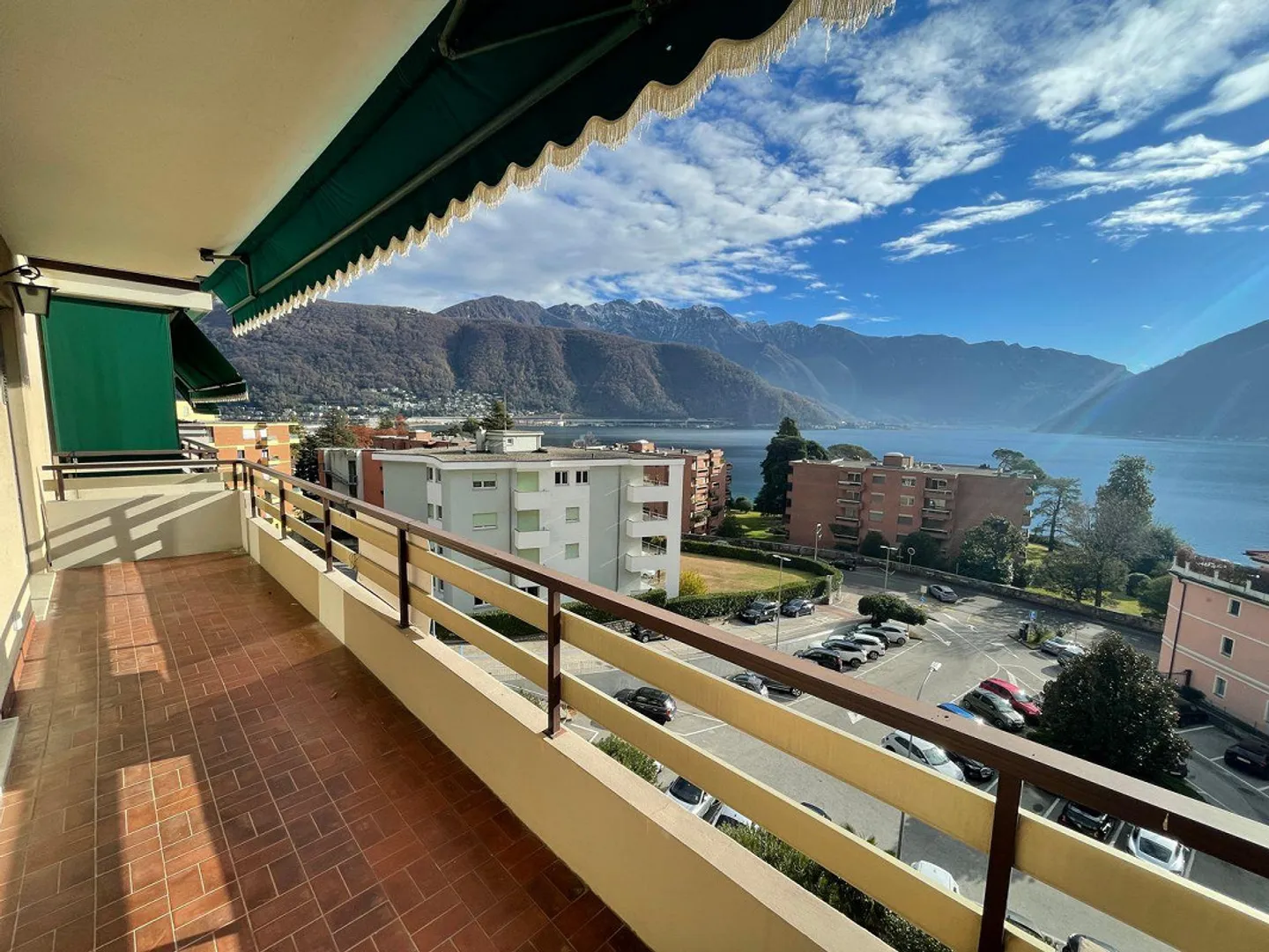 Appartamento attraente di 2½ locali con magnifica vista sul lago - Foto 5 di 10